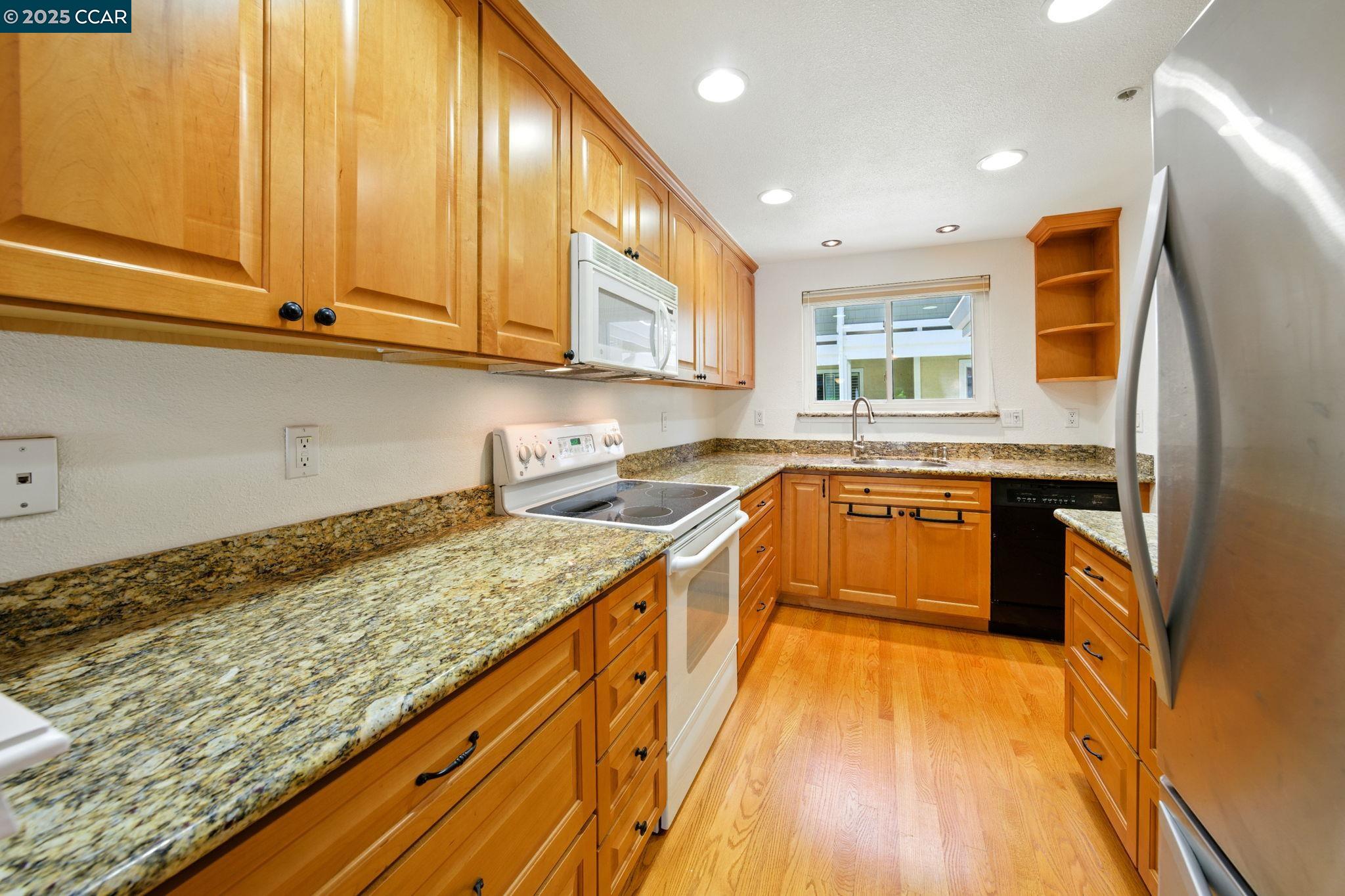 Photo #8: 41101169 Listing: Photo #8