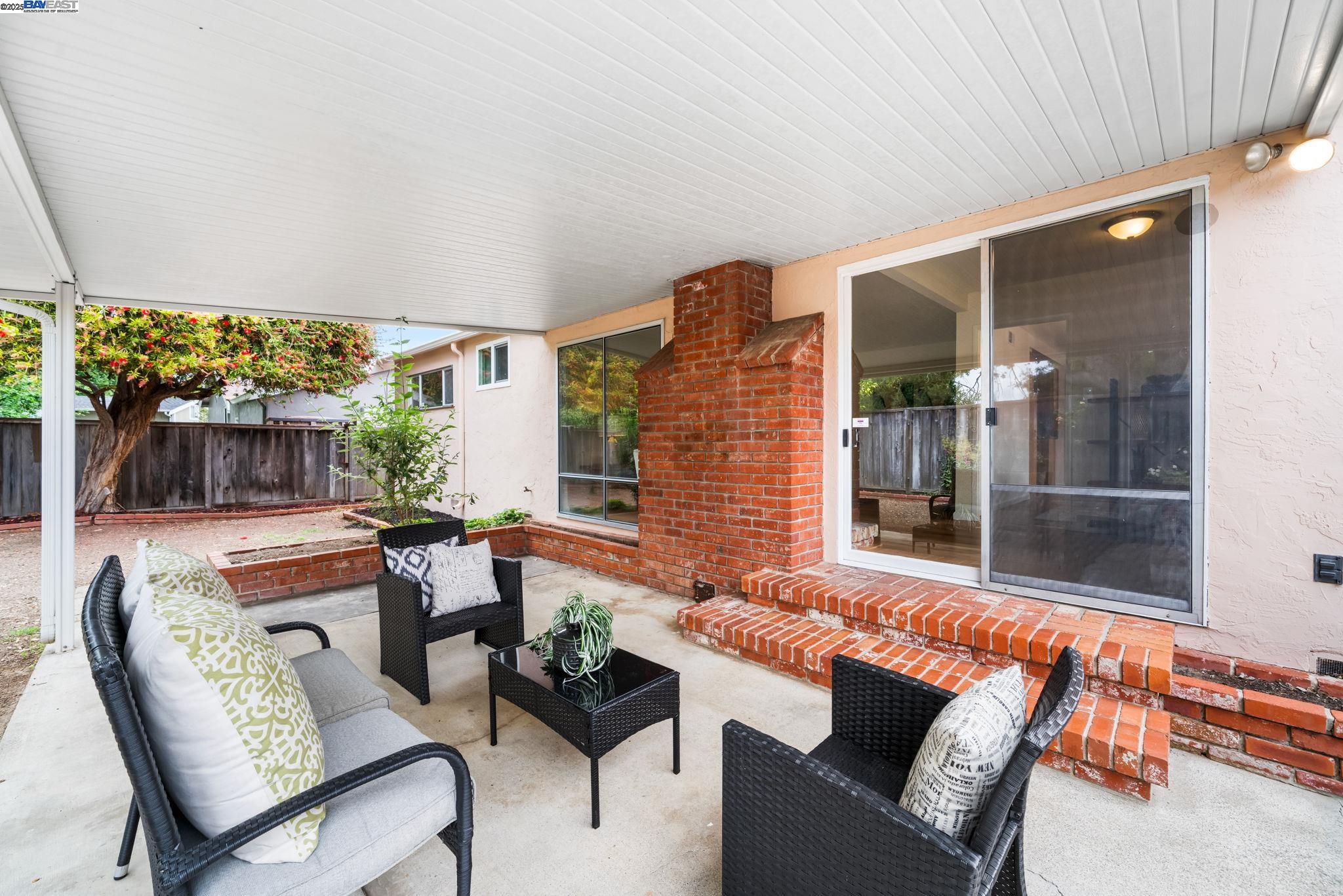 Detail Gallery Image 21 of 27 For 2131 via Murietta, San Lorenzo,  CA 94580 - 3 Beds | 2 Baths