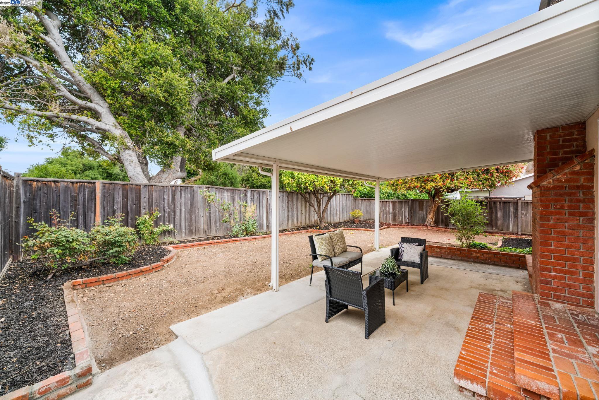 Detail Gallery Image 22 of 27 For 2131 via Murietta, San Lorenzo,  CA 94580 - 3 Beds | 2 Baths