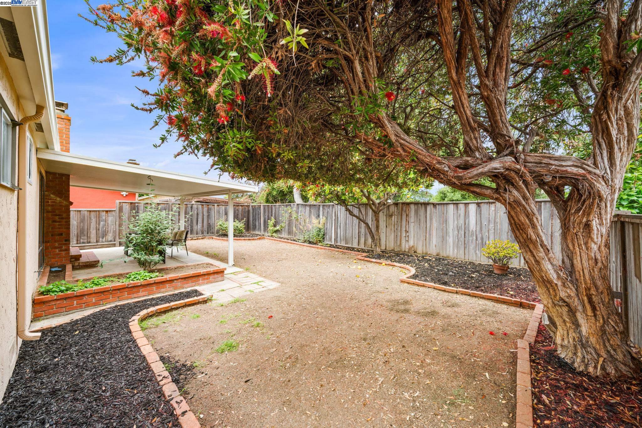 Detail Gallery Image 25 of 27 For 2131 via Murietta, San Lorenzo,  CA 94580 - 3 Beds | 2 Baths