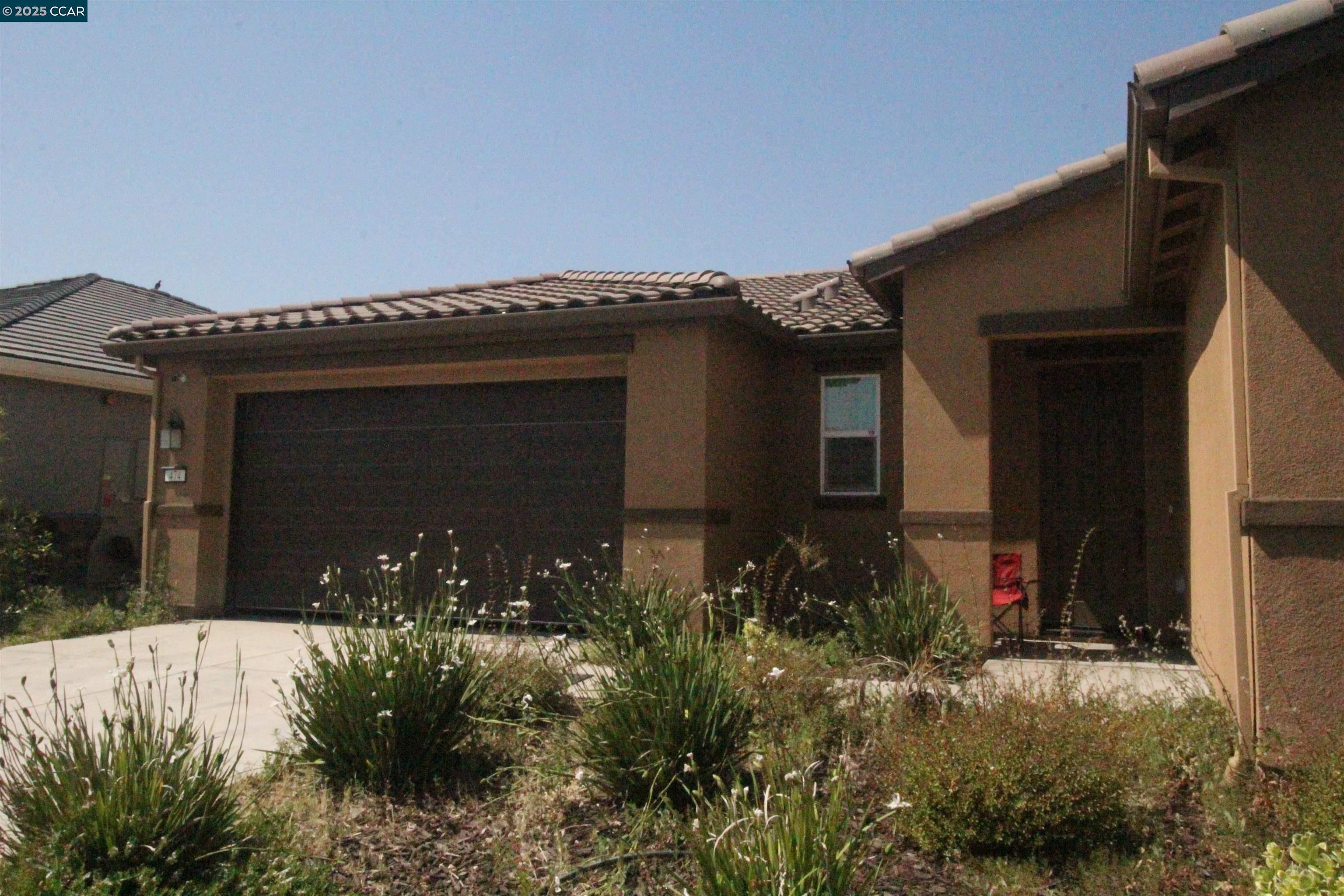 Detail Gallery Image 2 of 12 For 474 Central Pacific St., Lathrop,  CA 95330-8354 - 4 Beds | 2 Baths