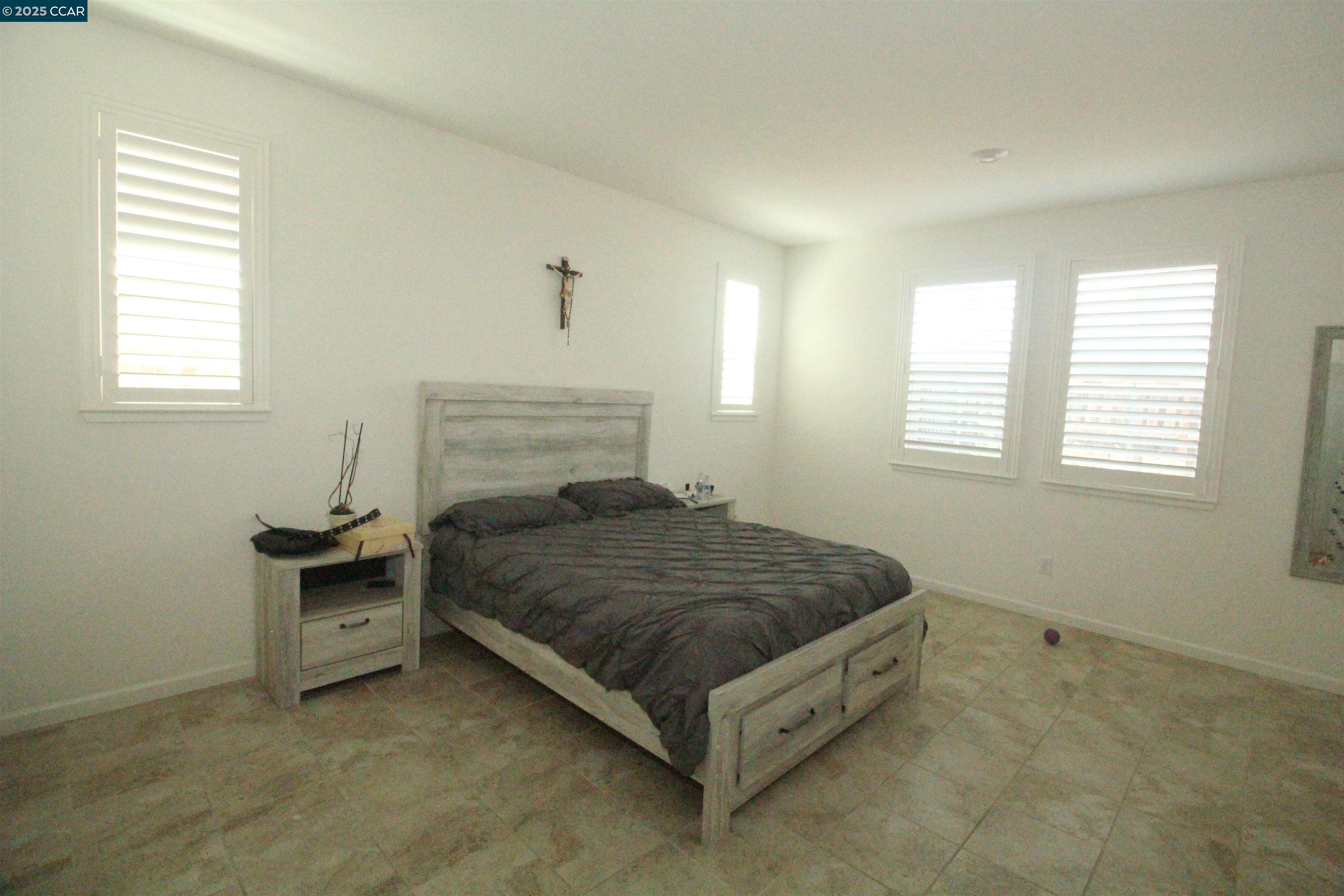 Detail Gallery Image 7 of 12 For 474 Central Pacific St., Lathrop,  CA 95330-8354 - 4 Beds | 2 Baths