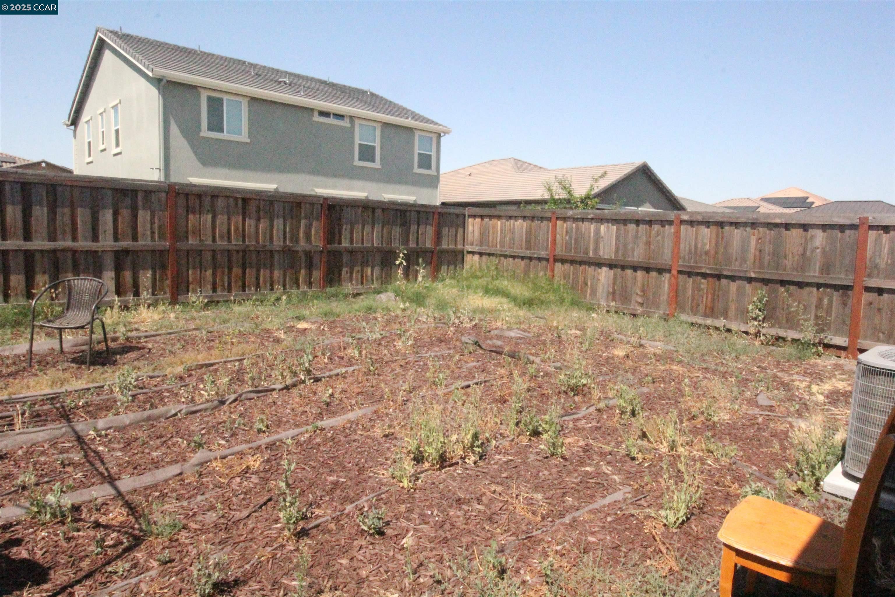 Detail Gallery Image 10 of 12 For 474 Central Pacific St., Lathrop,  CA 95330-8354 - 4 Beds | 2 Baths