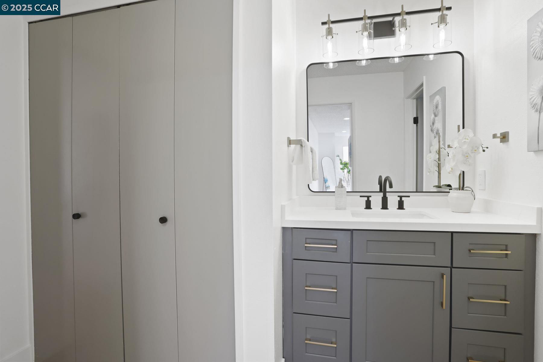 Detail Gallery Image 23 of 31 For 490 Mariners Island Blvd. #211,  San Mateo,  CA 94404 - 1 Beds | 1 Baths