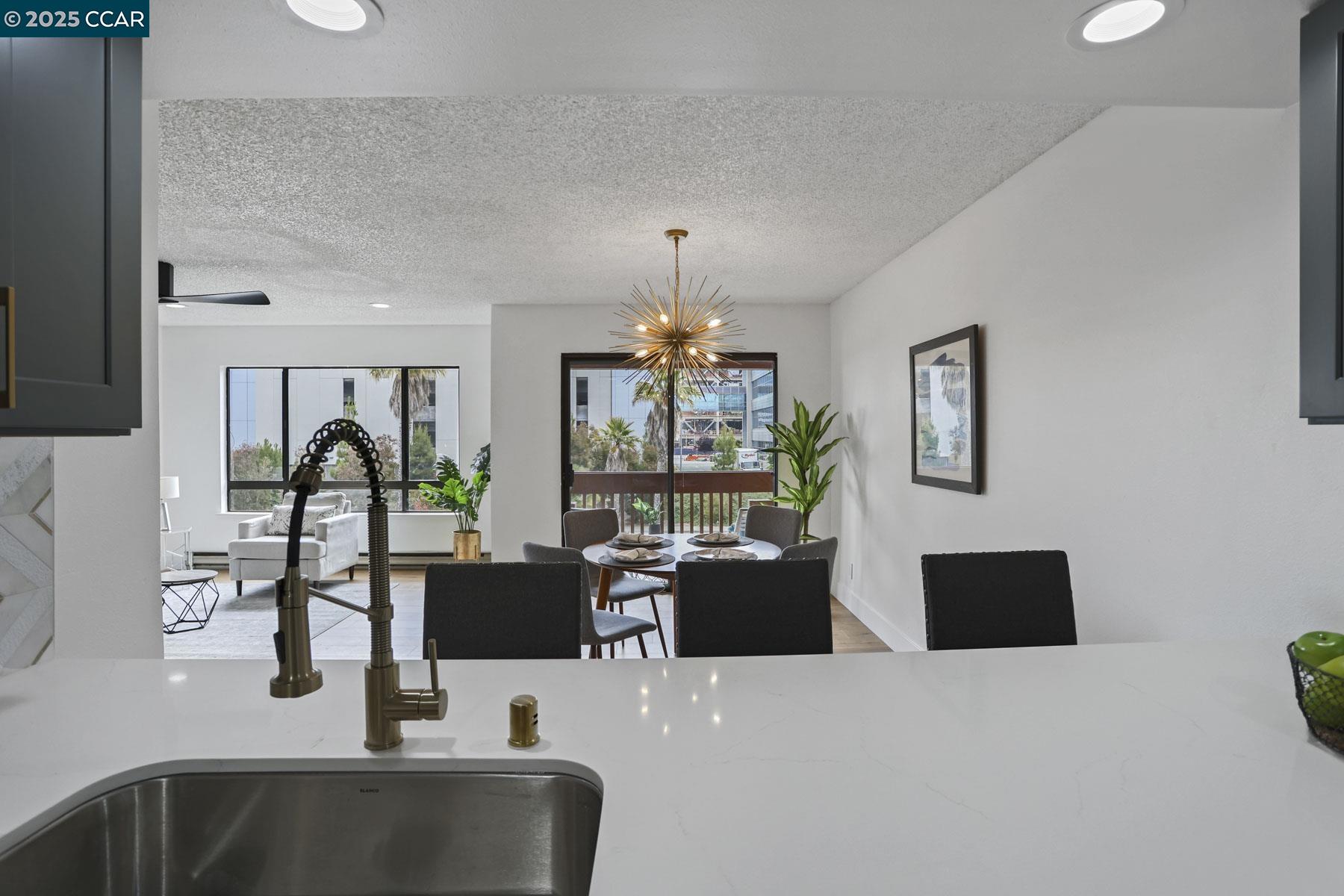 Detail Gallery Image 8 of 31 For 490 Mariners Island Blvd. #211,  San Mateo,  CA 94404 - 1 Beds | 1 Baths