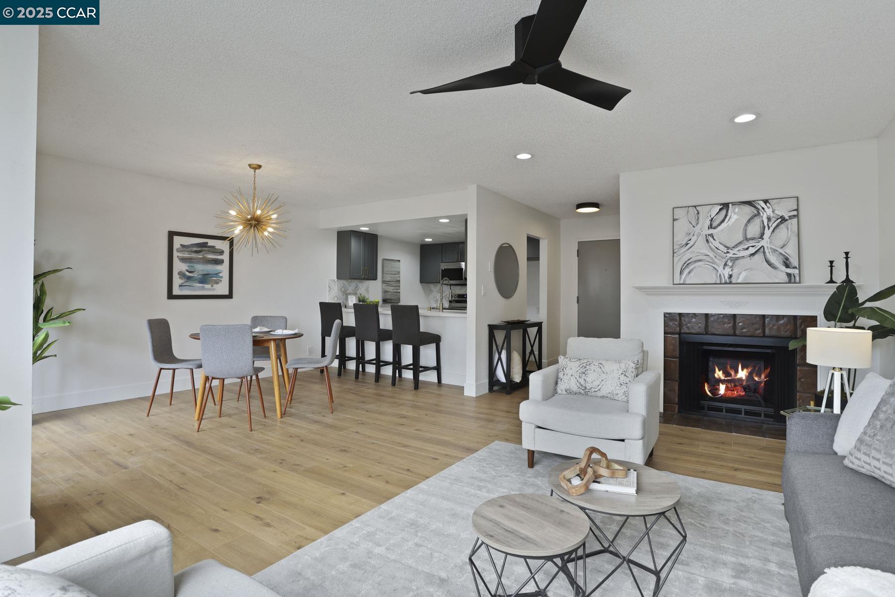 Detail Gallery Image 9 of 31 For 490 Mariners Island Blvd. #211,  San Mateo,  CA 94404 - 1 Beds | 1 Baths