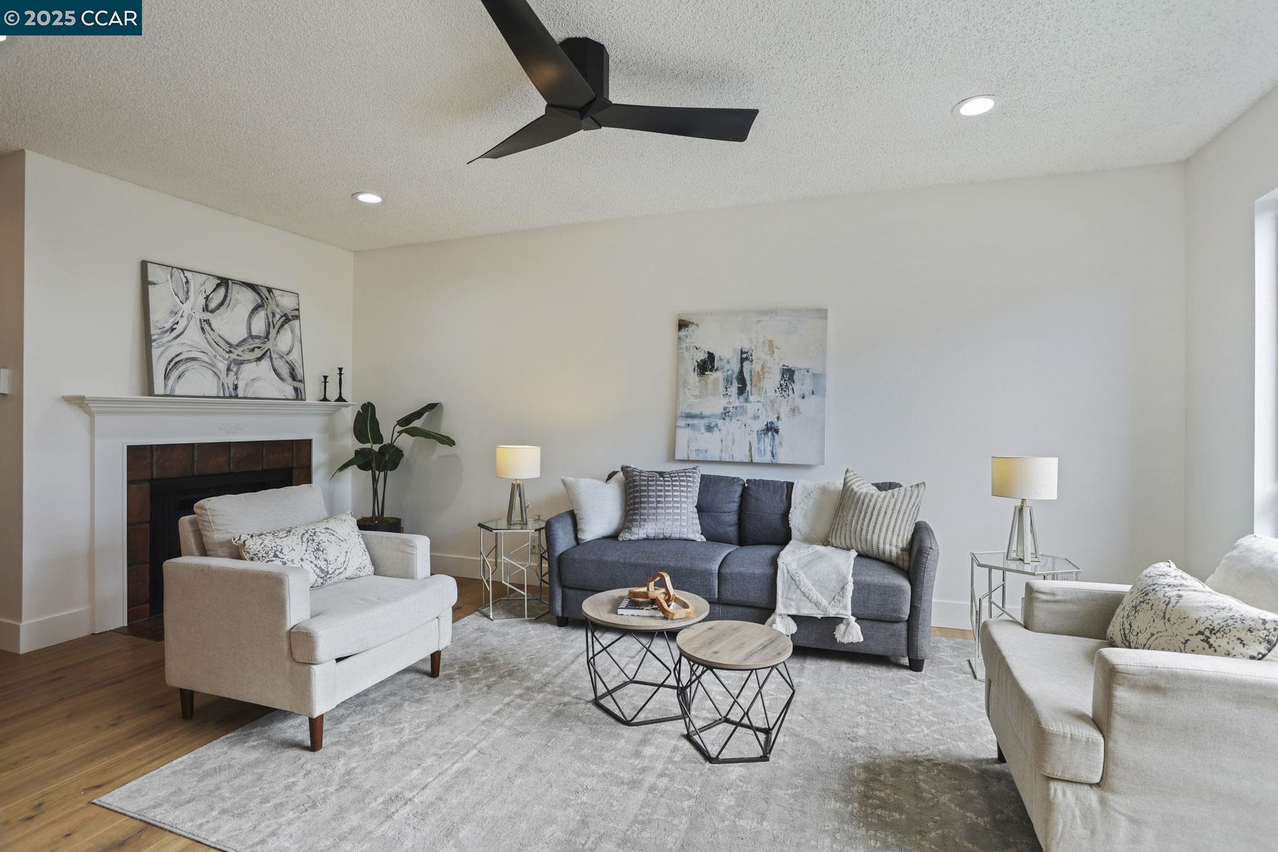 Detail Gallery Image 10 of 31 For 490 Mariners Island Blvd. #211,  San Mateo,  CA 94404 - 1 Beds | 1 Baths