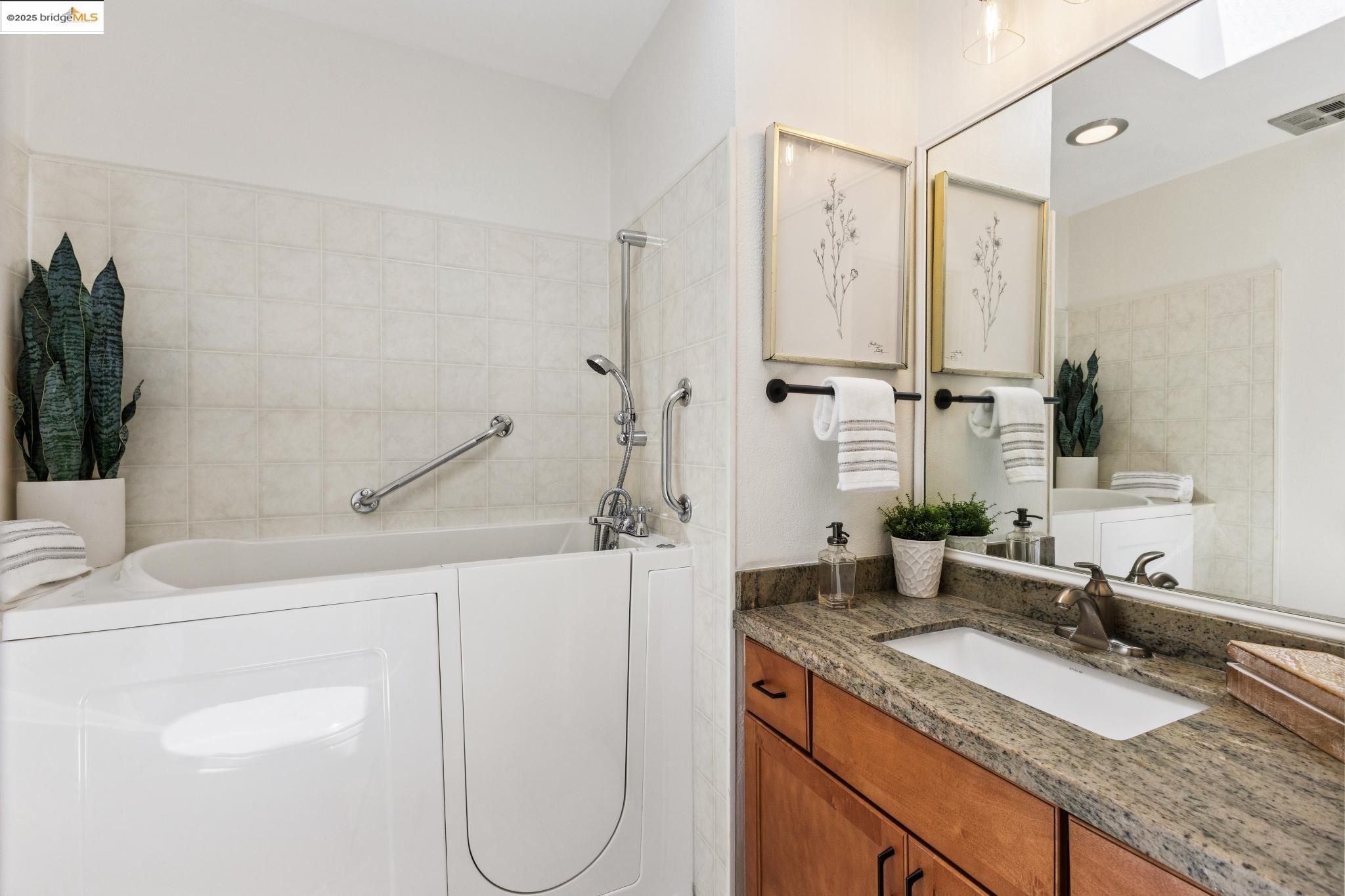 Photo #28: 41101191 Listing: Photo #28