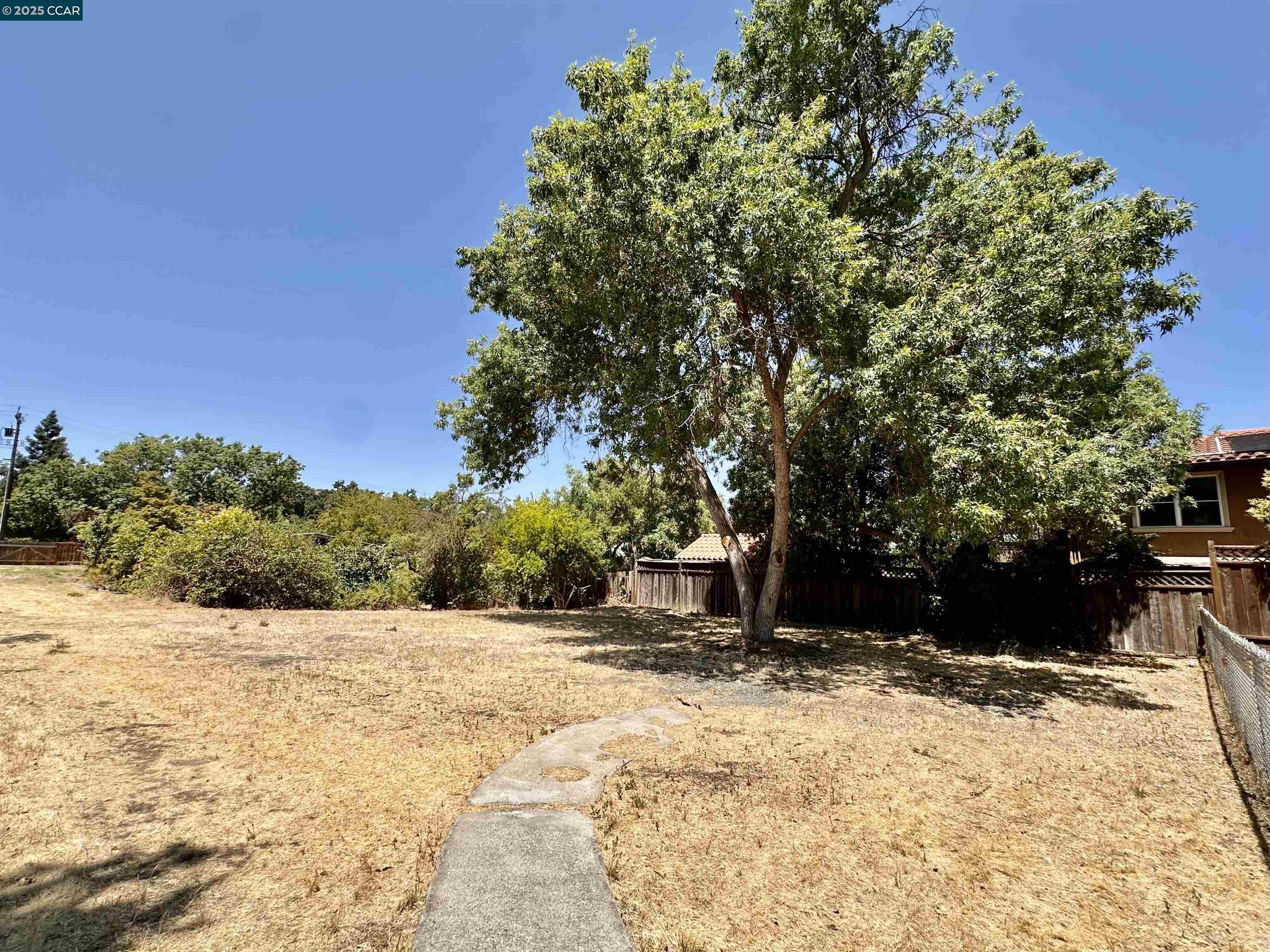 Detail Gallery Image 13 of 29 For 503 Coralie, Walnut Creek,  CA 94597 - 3 Beds | 2 Baths