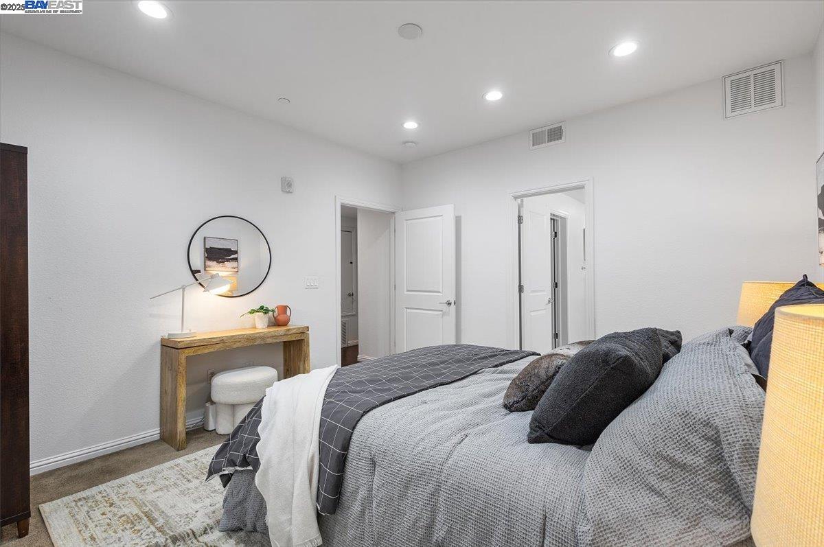 Detail Gallery Image 13 of 22 For 2071 Mahuron Cir, San Jose,  CA 95133 - 3 Beds | 2 Baths
