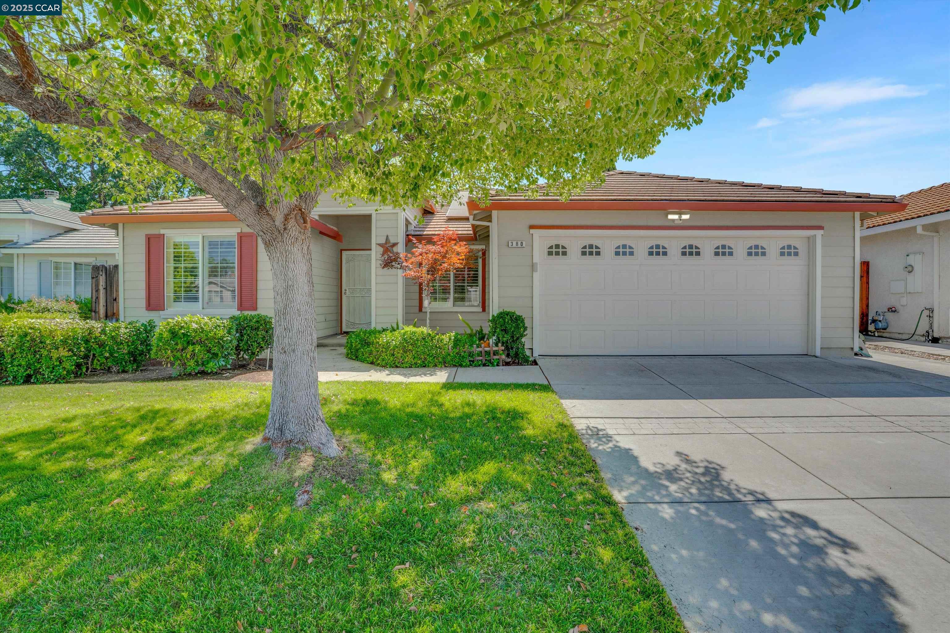 Detail Gallery Image 1 of 1 For 380 Claremont Dr, Brentwood,  CA 94513 - 5 Beds | 2 Baths