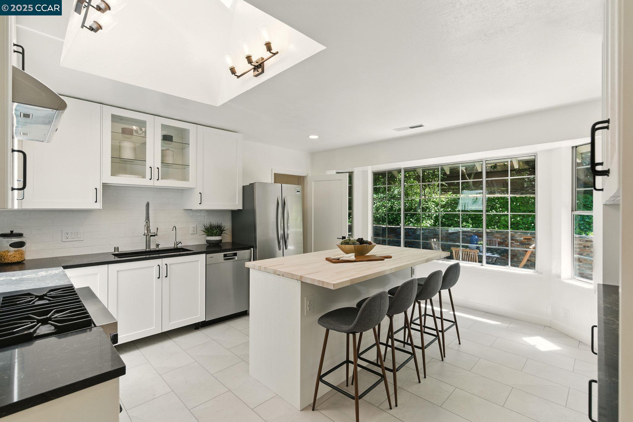 175 CAMINO PABLO, ORINDA, CA 94563  Photo 9