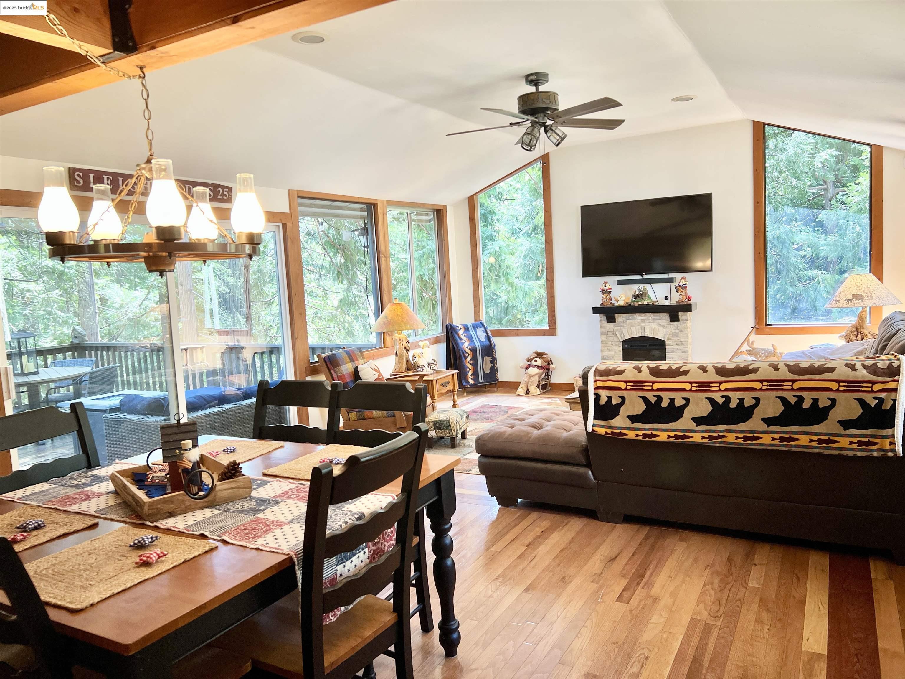 Detail Gallery Image 2 of 39 For 24086 Lama Hisum Road, Mi Wuk Village,  CA 95346 - 3 Beds | 2/1 Baths