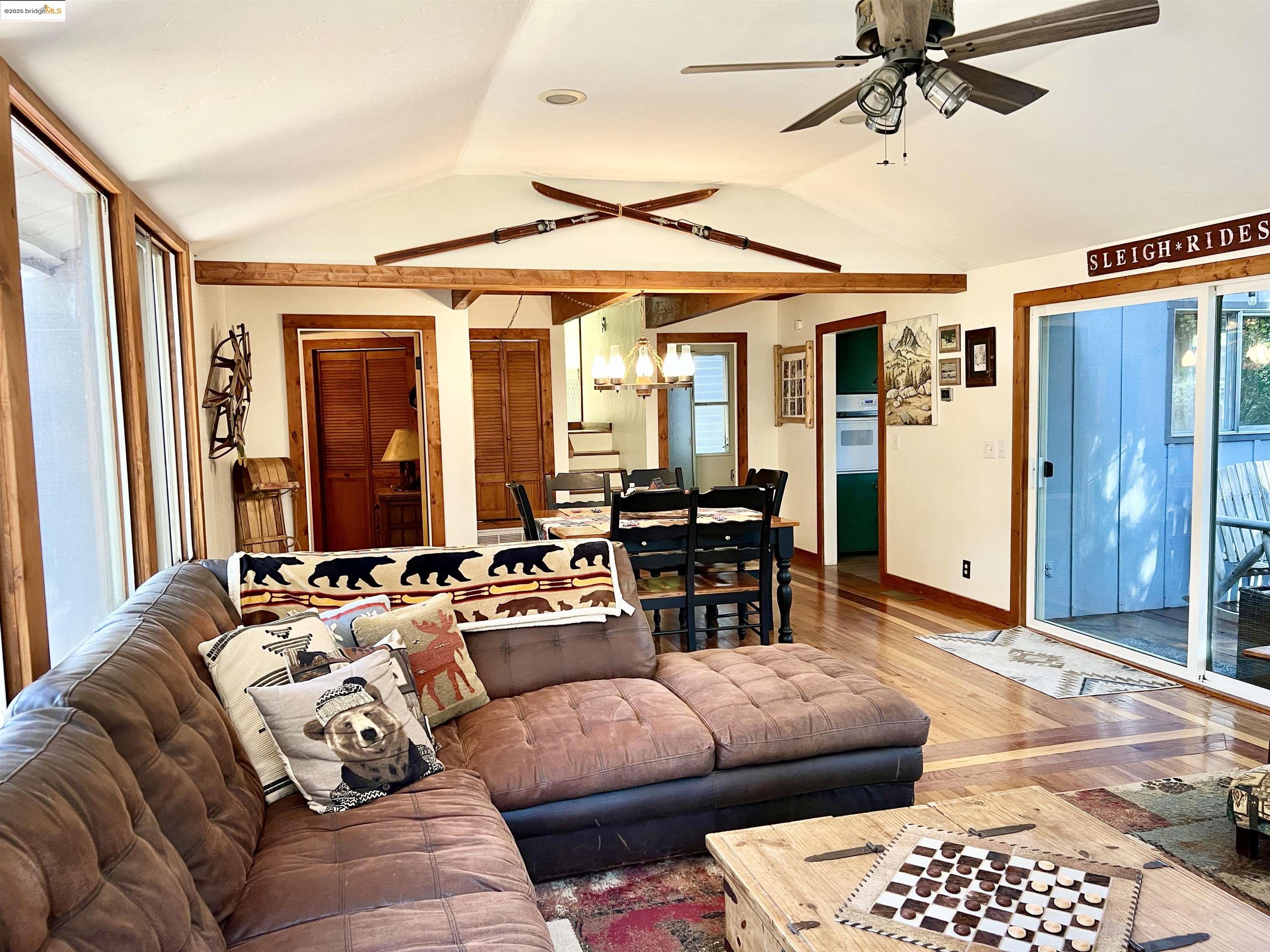 Detail Gallery Image 6 of 39 For 24086 Lama Hisum Road, Mi Wuk Village,  CA 95346 - 3 Beds | 2/1 Baths