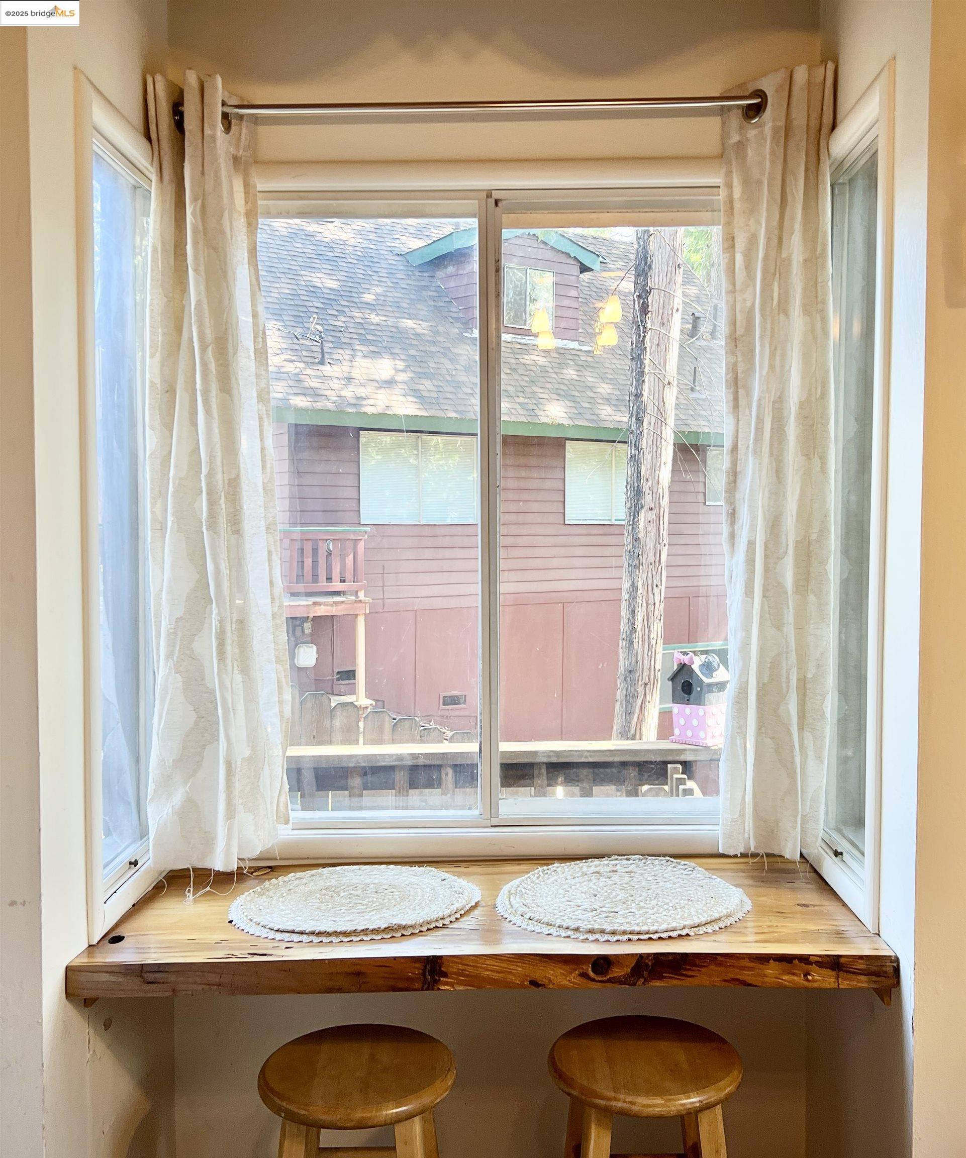 Detail Gallery Image 10 of 39 For 24086 Lama Hisum Road, Mi Wuk Village,  CA 95346 - 3 Beds | 2/1 Baths