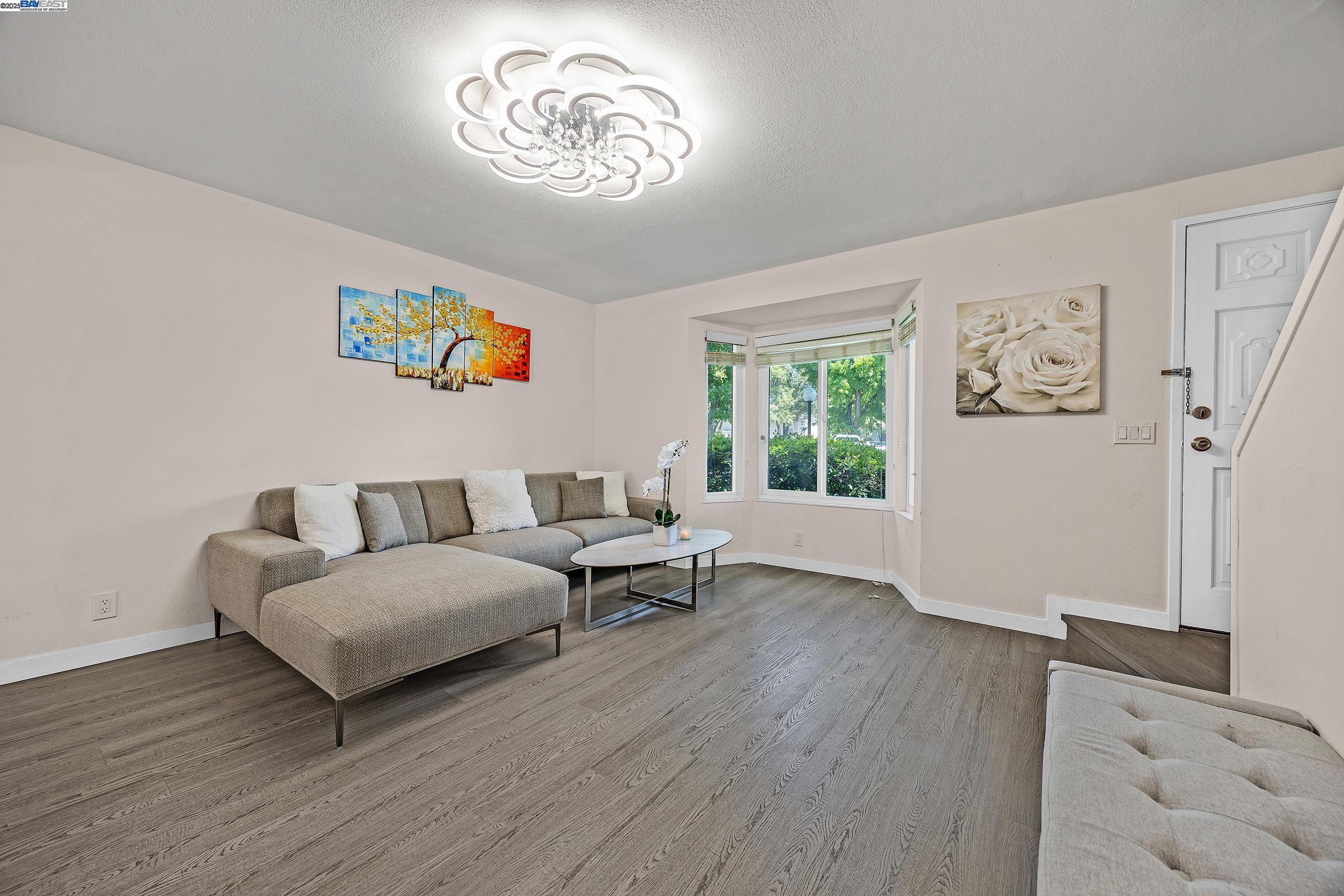 Photo #3: 41101221 Listing 