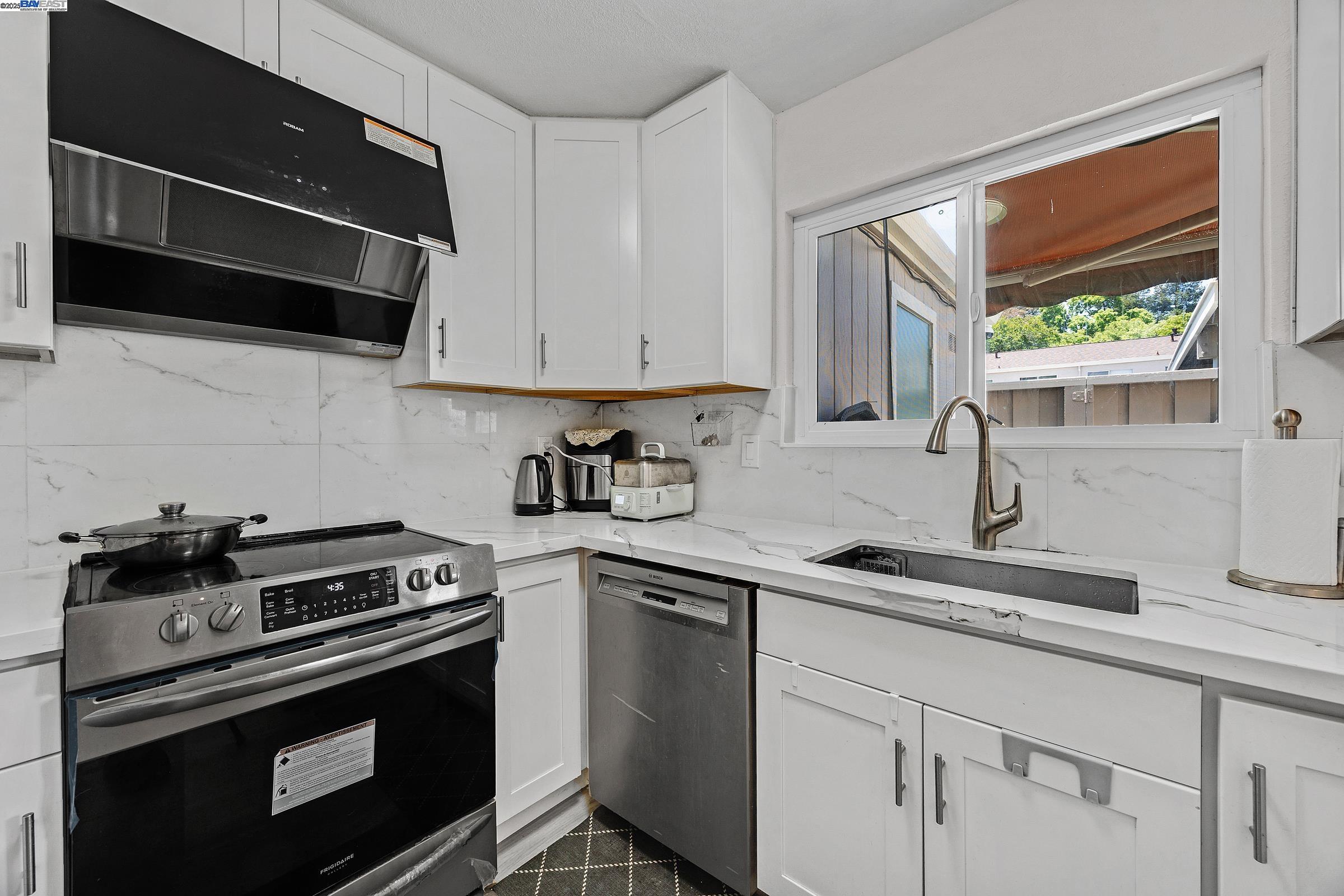 Photo #8: 41101221 Listing: Photo #8