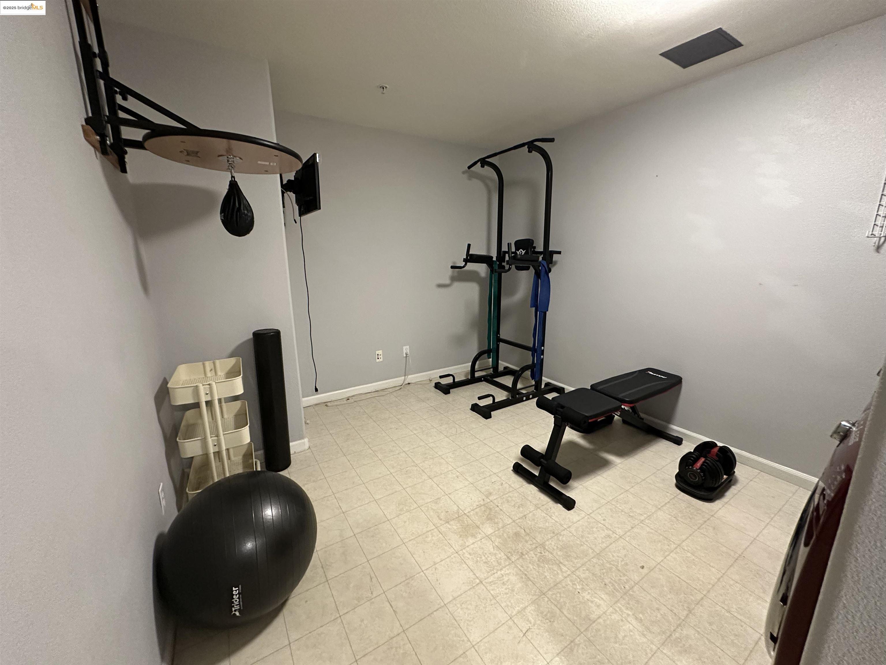 430 Adeline Ave, San Jose, California 95136, 3 Bedrooms Bedrooms, 6 Rooms Rooms,2 BathroomsBathrooms,Residential Lease,For Rent,430 Adeline Ave,41101222