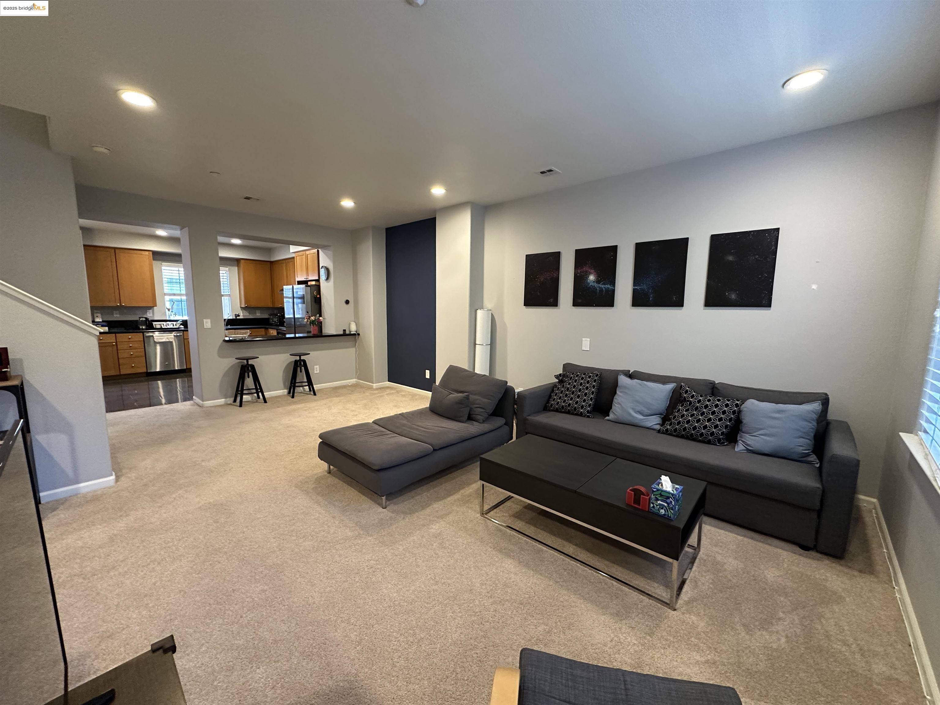 430 Adeline Ave, San Jose, California 95136, 3 Bedrooms Bedrooms, 6 Rooms Rooms,2 BathroomsBathrooms,Residential Lease,For Rent,430 Adeline Ave,41101222
