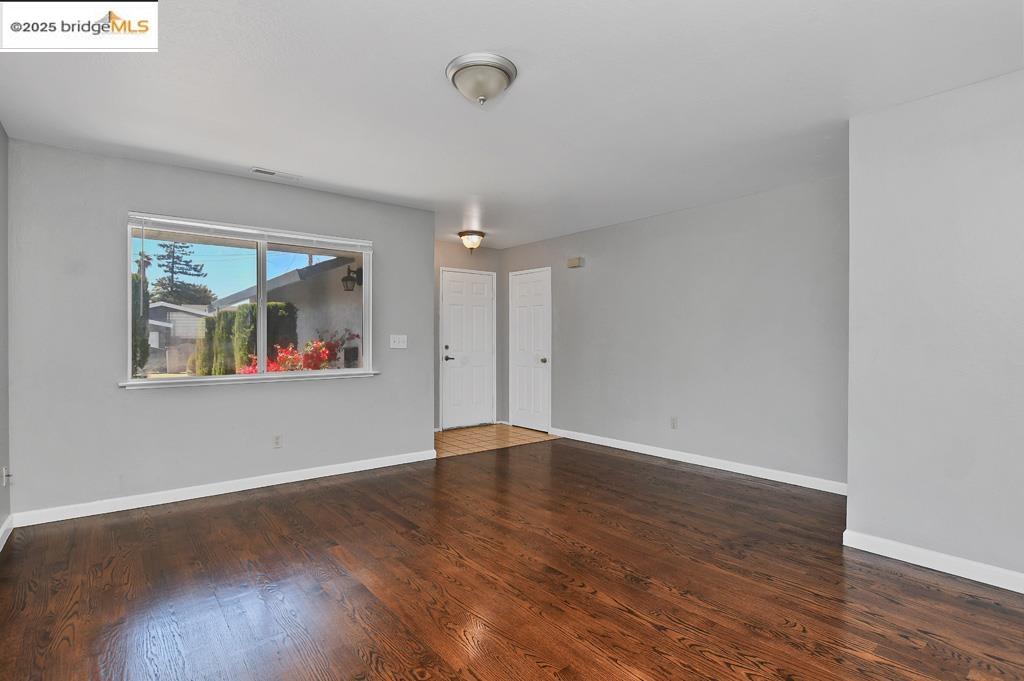 Detail Gallery Image 4 of 26 For 2740 14th St, San Pablo,  CA 94806 - 3 Beds | 2 Baths