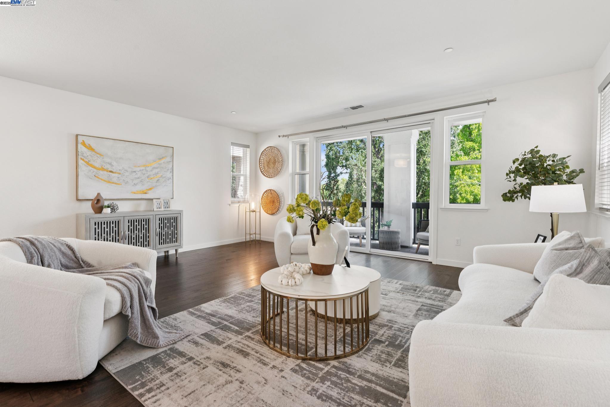 Detail Gallery Image 1 of 1 For 121 Ashton Way, Pleasant Hill,  CA 94523 - 3 Beds | 3/2 Baths