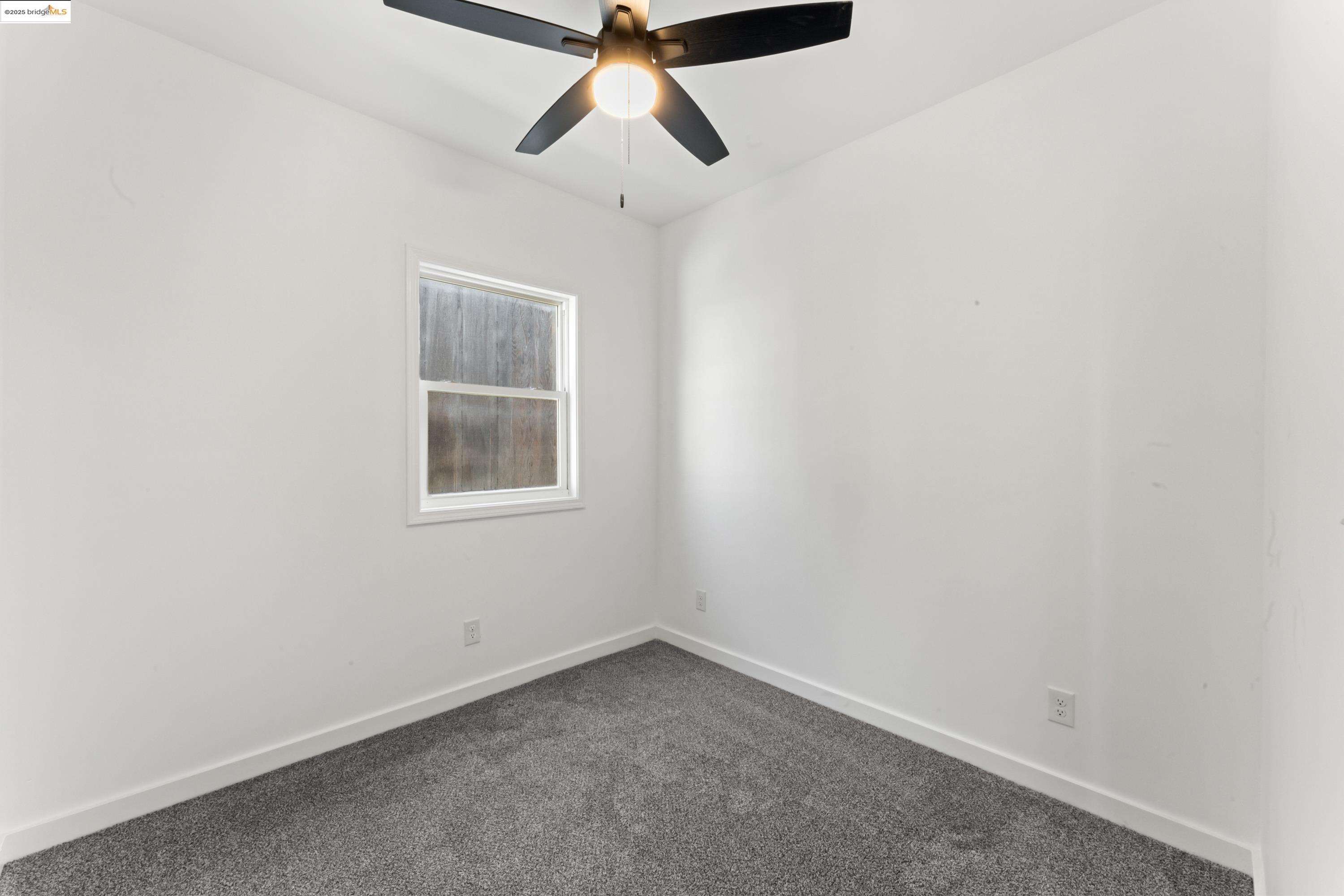 Detail Gallery Image 16 of 22 For 1213 Egbert Avenue, San Francisco,  CA 94124 - 3 Beds | 1 Baths