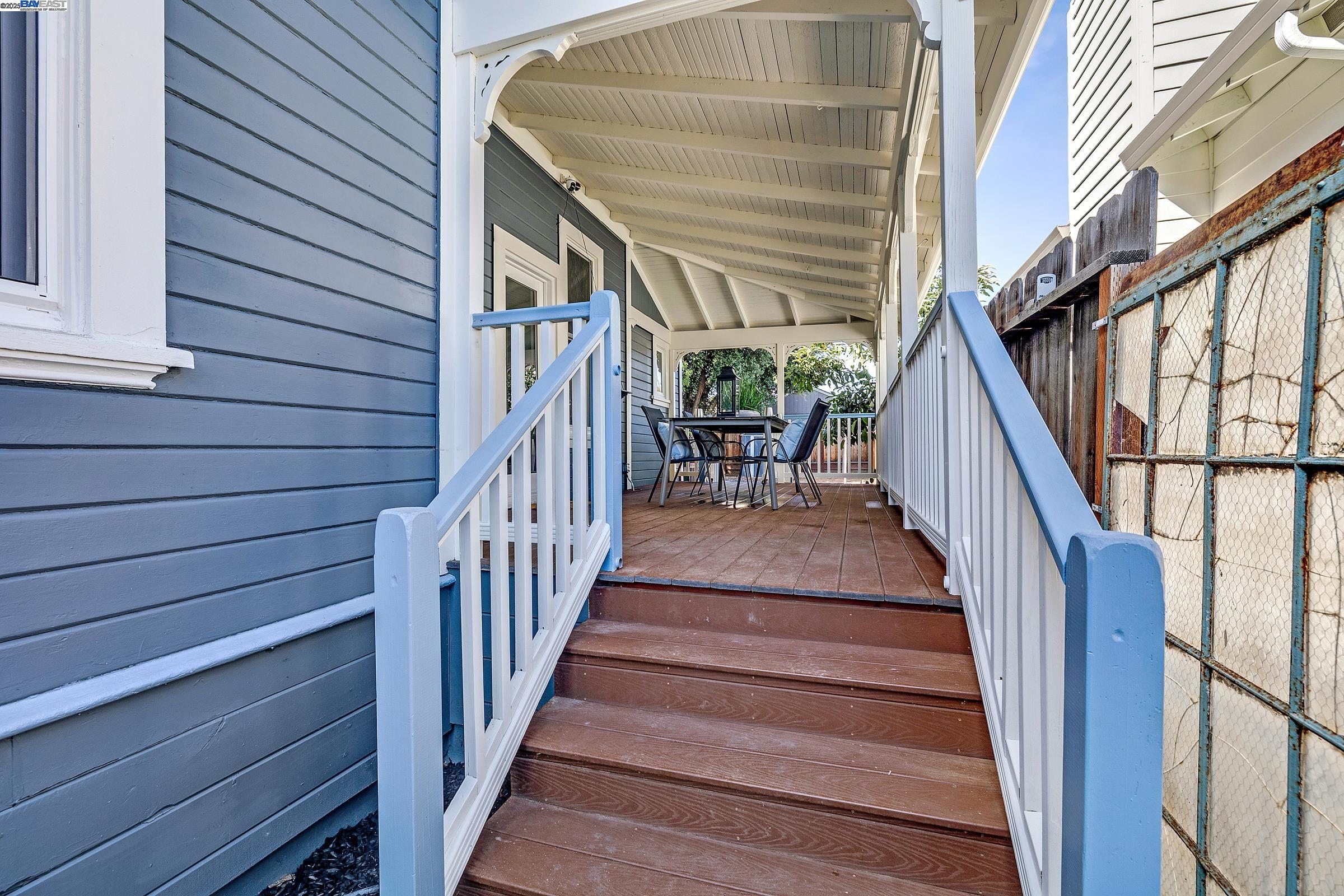 Detail Gallery Image 7 of 51 For 624 N 17th St, San Jose,  CA 95112 - 3 Beds | 1 Baths