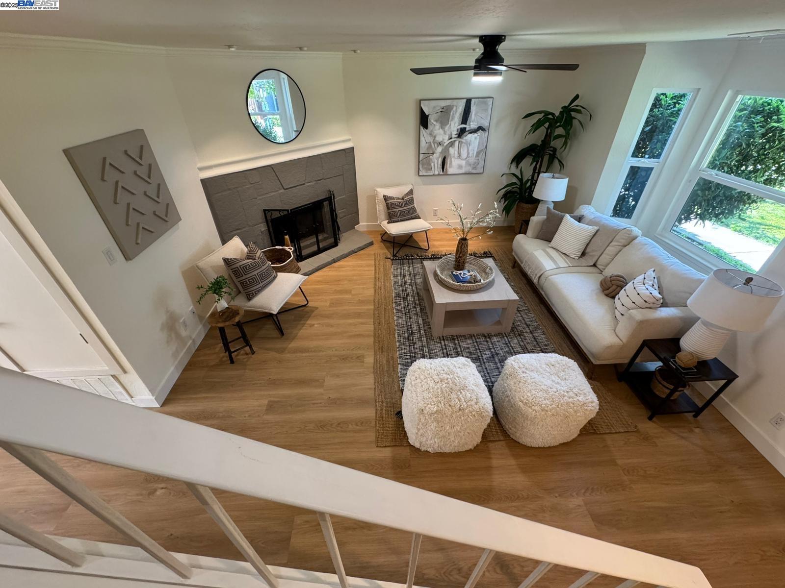 Detail Gallery Image 2 of 18 For 373 Pantano Circle, Pacheco,  CA 94553 - 3 Beds | 2/1 Baths