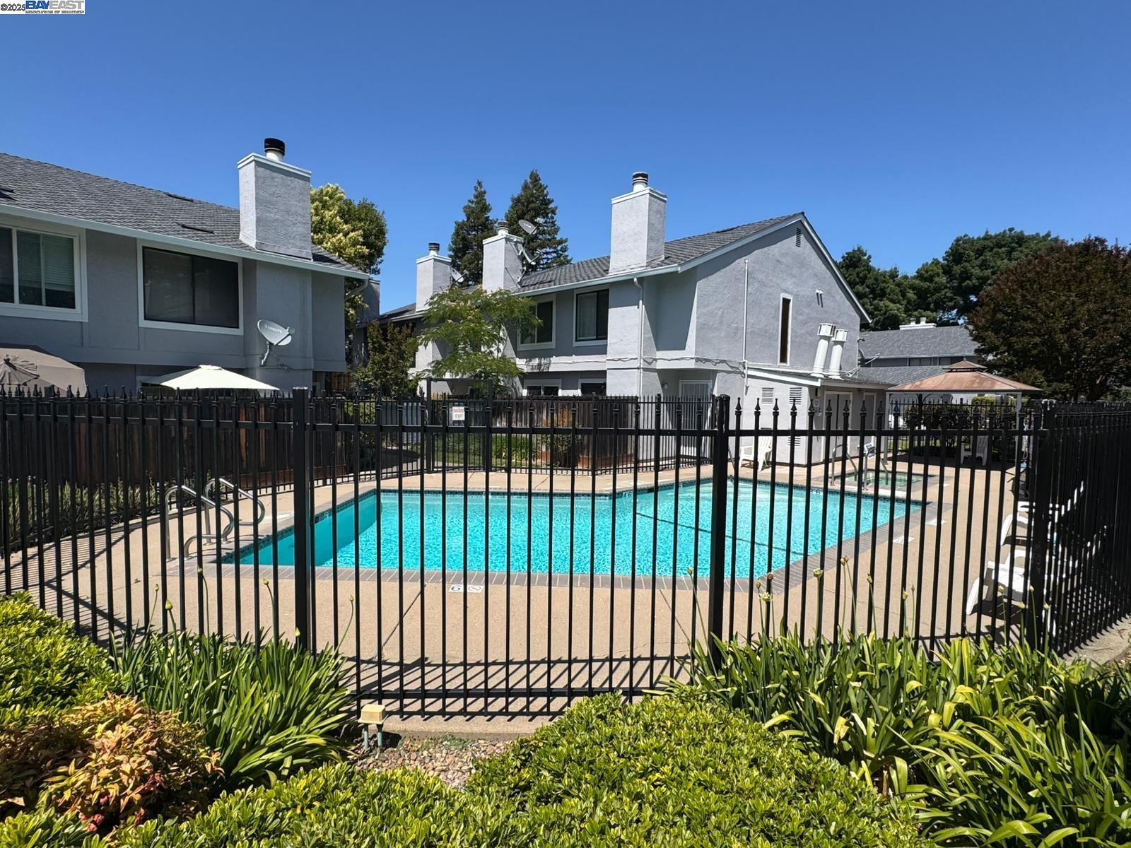 Detail Gallery Image 18 of 18 For 373 Pantano Circle, Pacheco,  CA 94553 - 3 Beds | 2/1 Baths