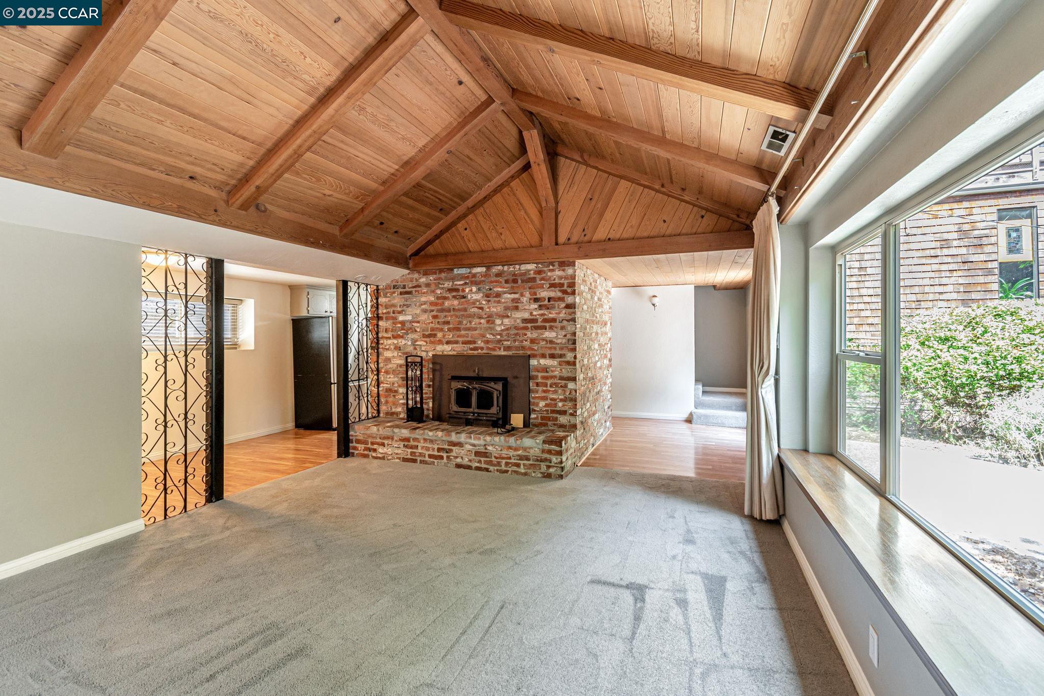 Detail Gallery Image 4 of 31 For 5924 Mcbryde Ave, Richmond,  CA 94805 - 3 Beds | 2 Baths