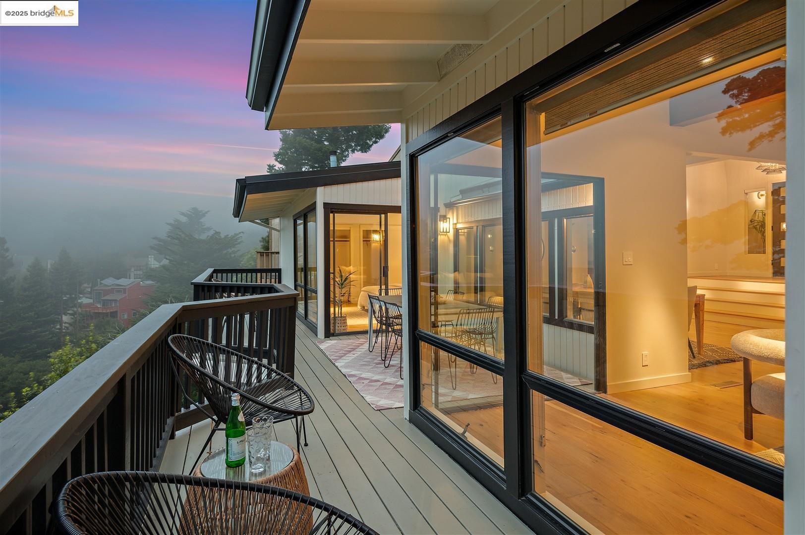 Thumbnail for 6895 Exeter Dr, Oakland, CA 94611