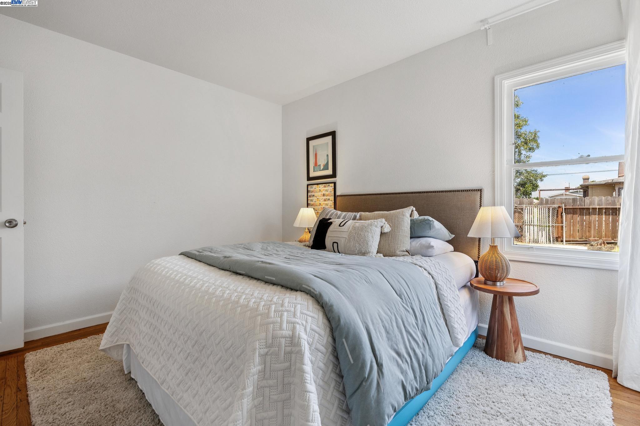 Detail Gallery Image 21 of 43 For 1921 87th Ave, Oakland,  CA 94621 - 2 Beds | 1/1 Baths