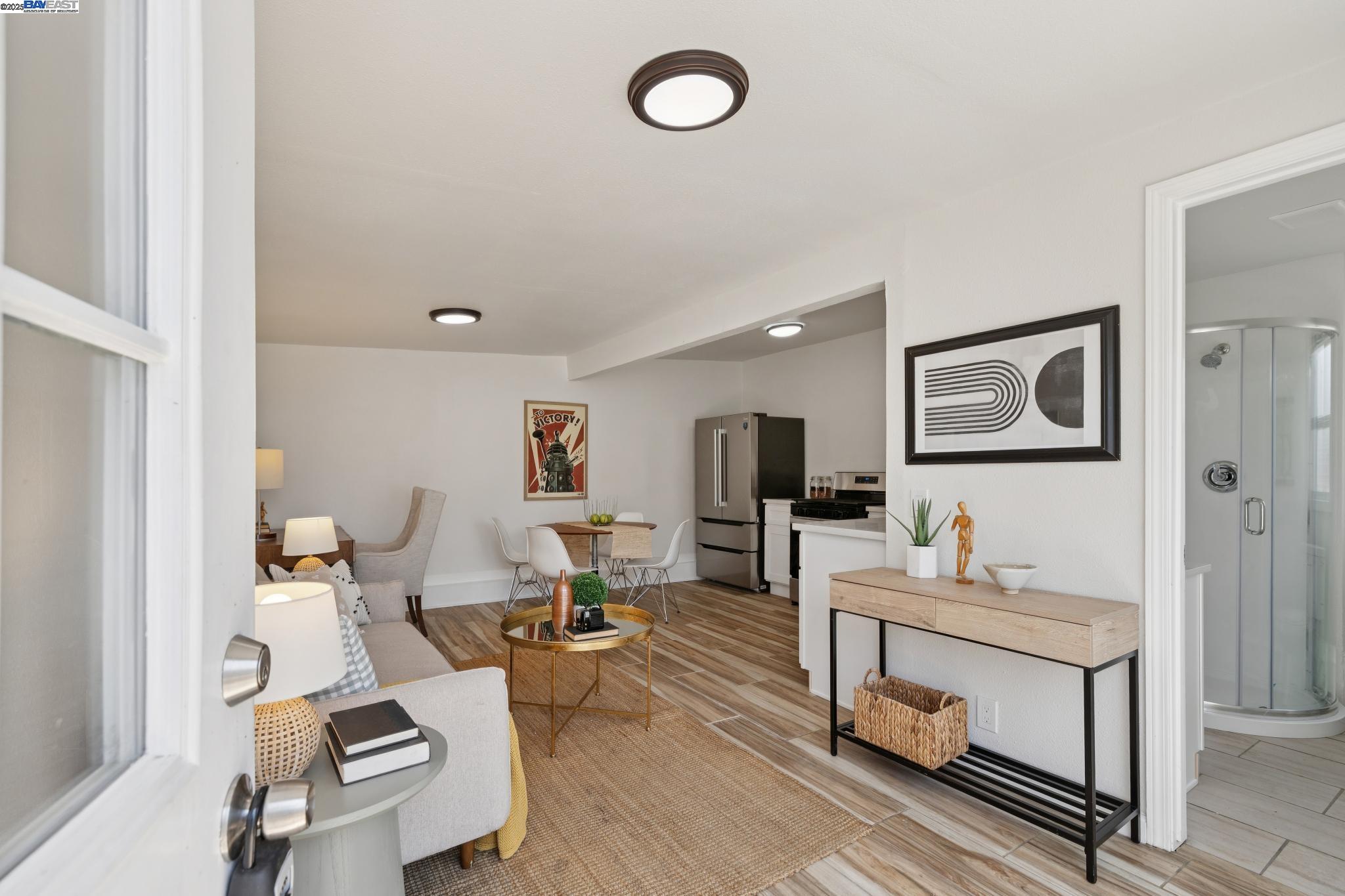 Detail Gallery Image 30 of 43 For 1921 87th Ave, Oakland,  CA 94621 - 2 Beds | 1/1 Baths