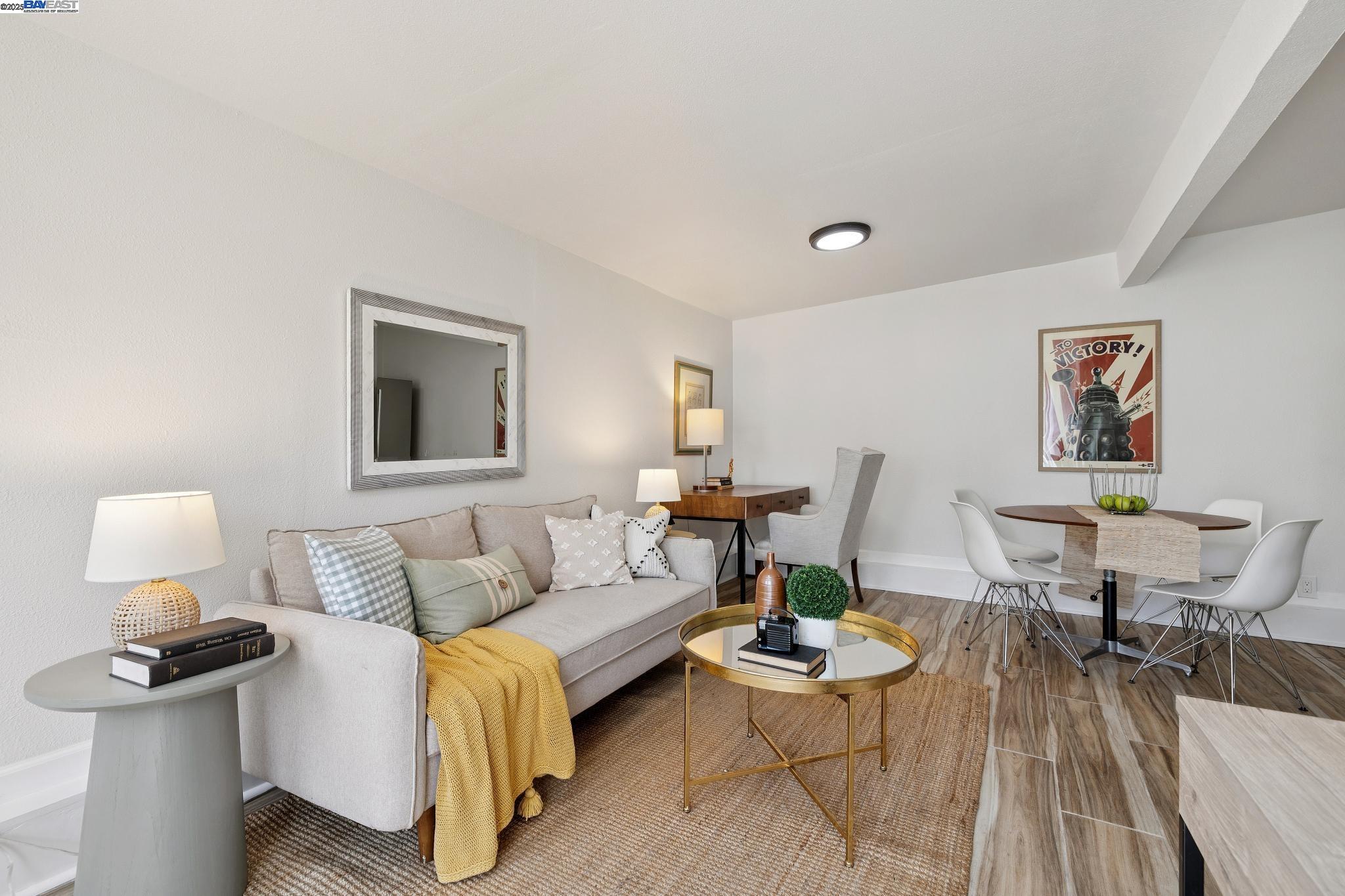 Detail Gallery Image 32 of 43 For 1921 87th Ave, Oakland,  CA 94621 - 2 Beds | 1/1 Baths