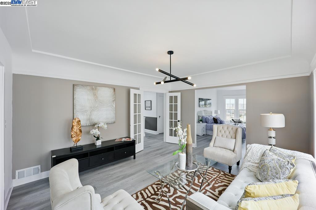 Detail Gallery Image 4 of 50 For 138 W Market St, Daly City,  CA 94014 - 3 Beds | 1 Baths