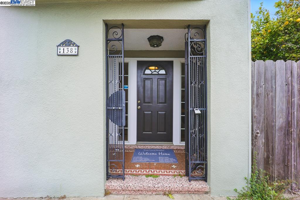 Detail Gallery Image 6 of 50 For 138 W Market St, Daly City,  CA 94014 - 3 Beds | 1 Baths