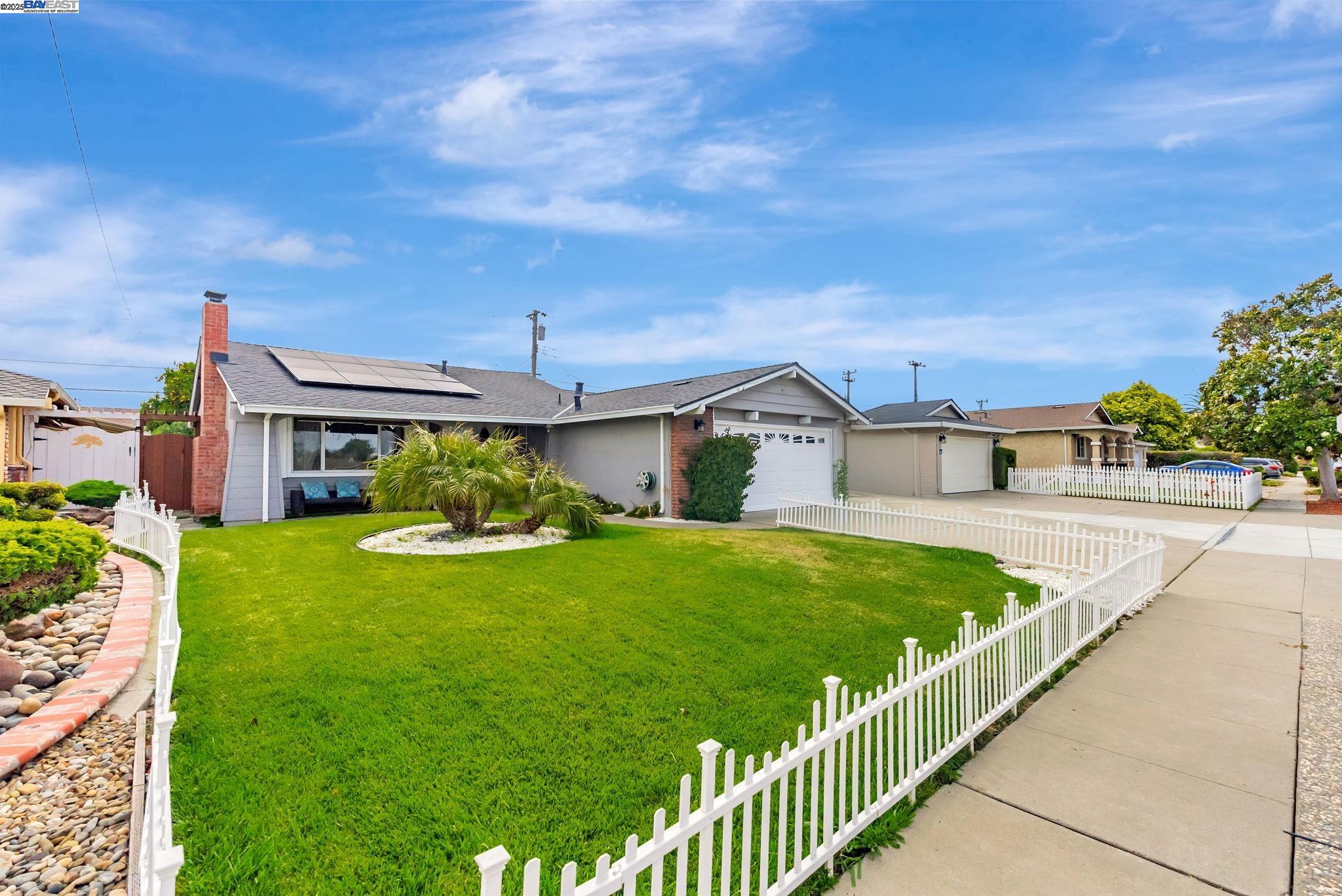 Detail Gallery Image 2 of 53 For 35128 Cabrillo Dr, Fremont,  CA 94536 - 3 Beds | 2 Baths