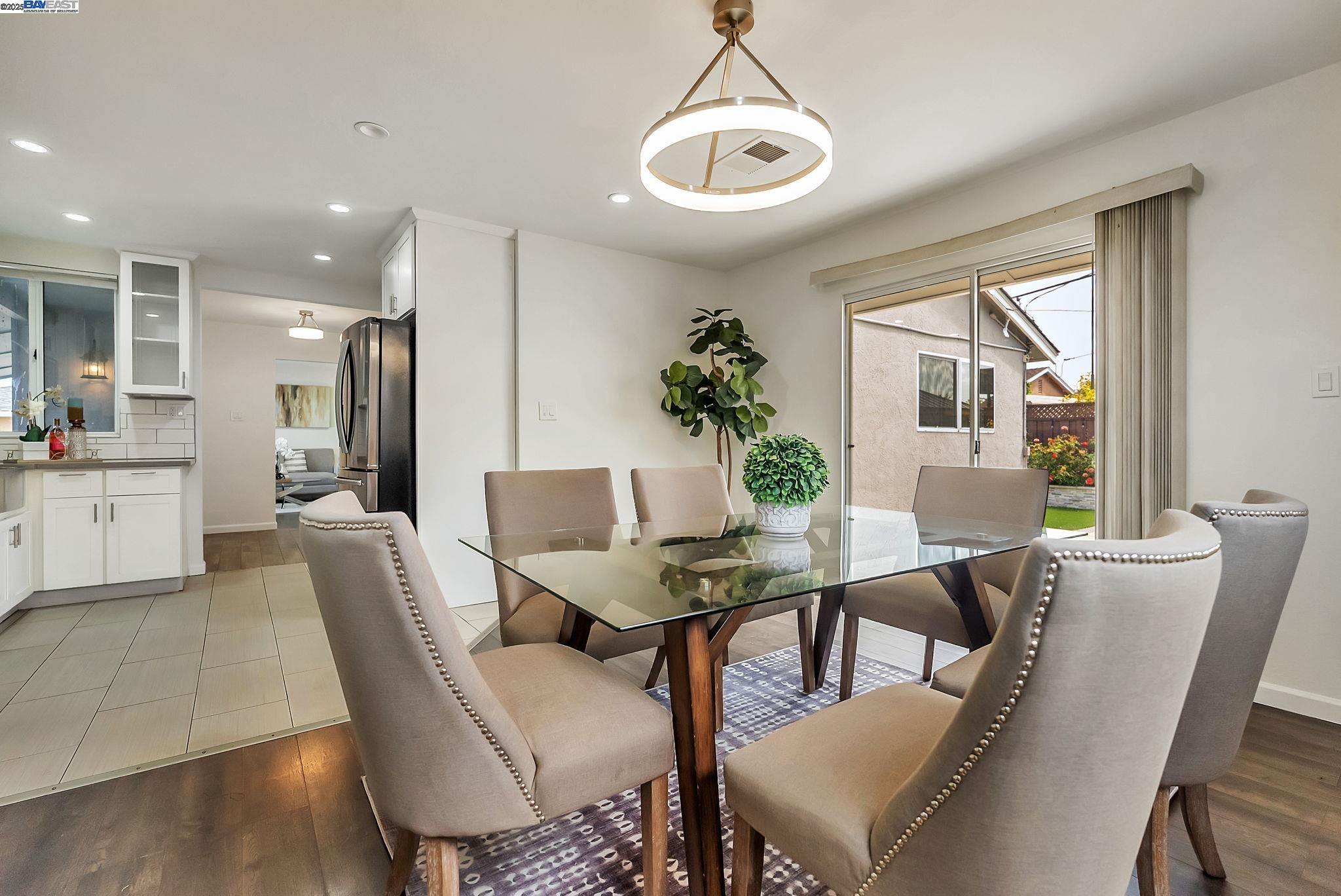 Detail Gallery Image 15 of 53 For 35128 Cabrillo Dr, Fremont,  CA 94536 - 3 Beds | 2 Baths