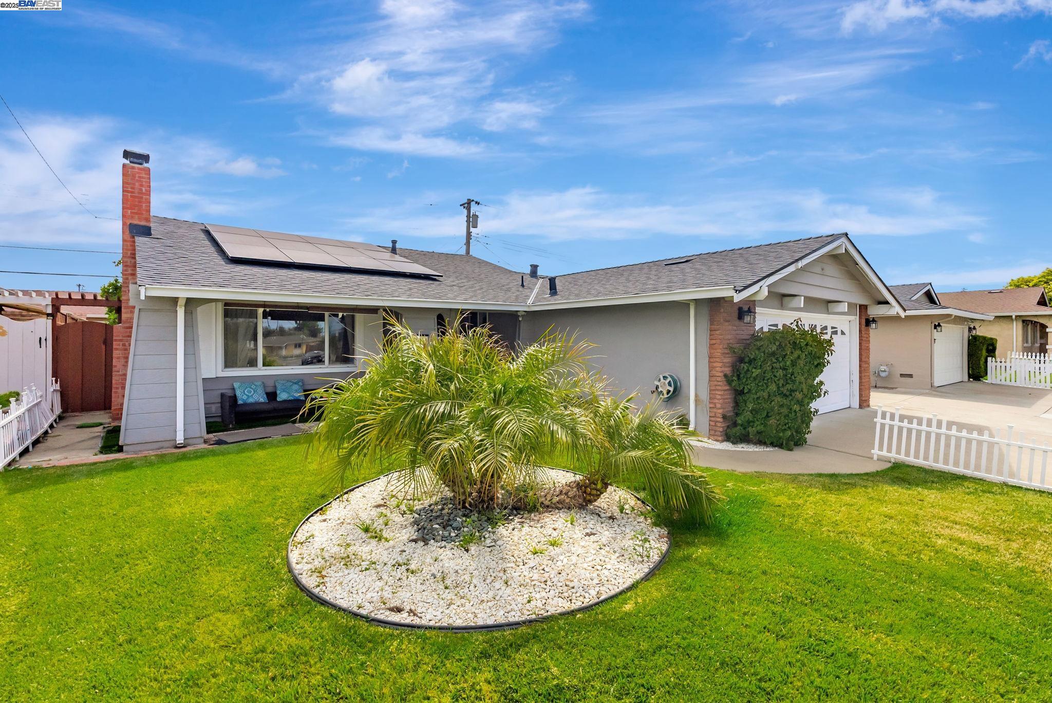 Detail Gallery Image 5 of 53 For 35128 Cabrillo Dr, Fremont,  CA 94536 - 3 Beds | 2 Baths