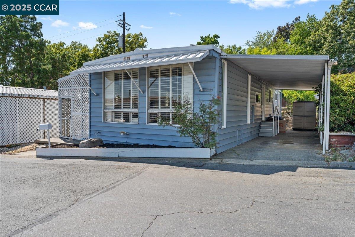 Front Image Thumbnail for CC41101265