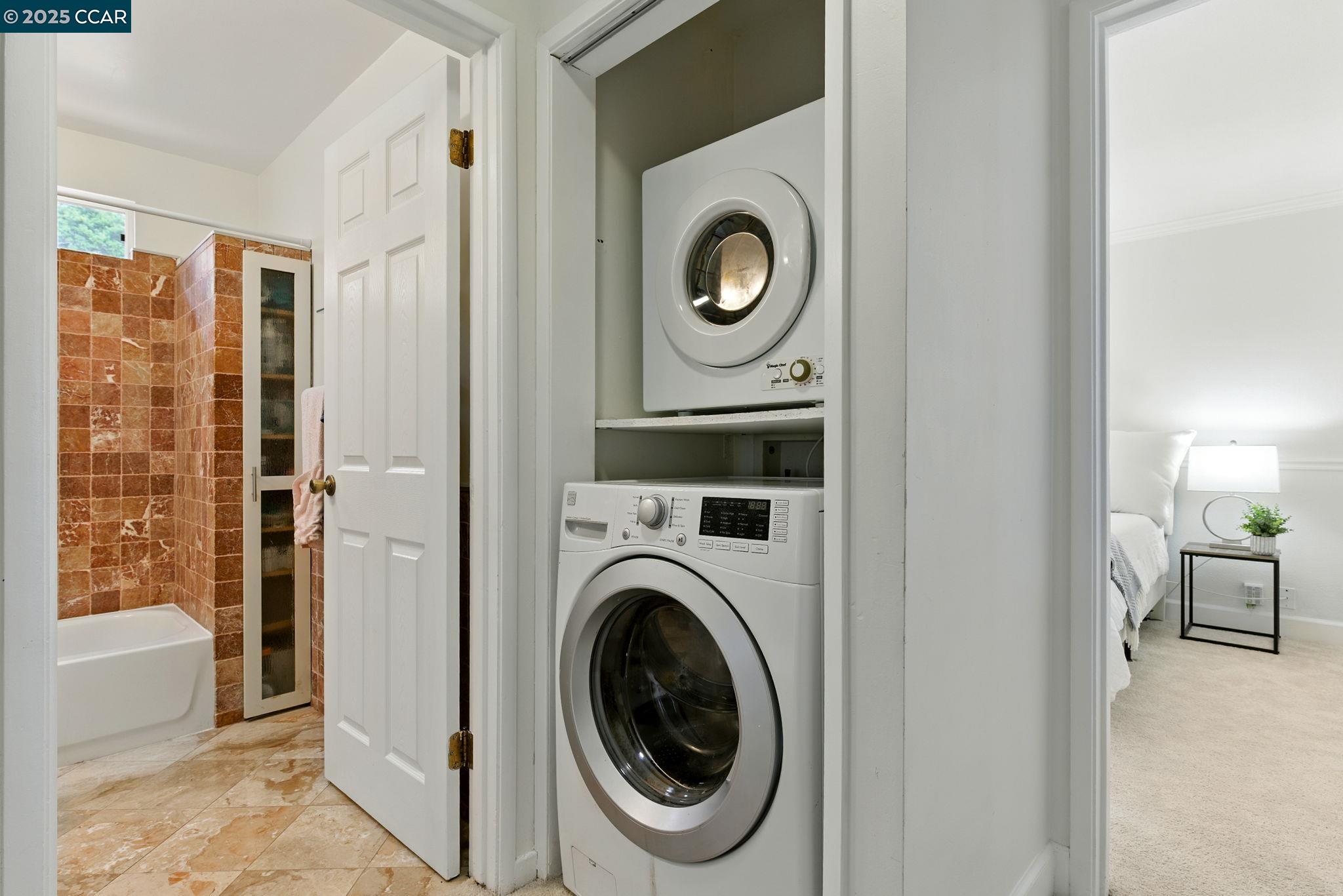 Detail Gallery Image 14 of 42 For 7968 Michigan Ave, Oakland,  CA 94605 - 3 Beds | 2 Baths