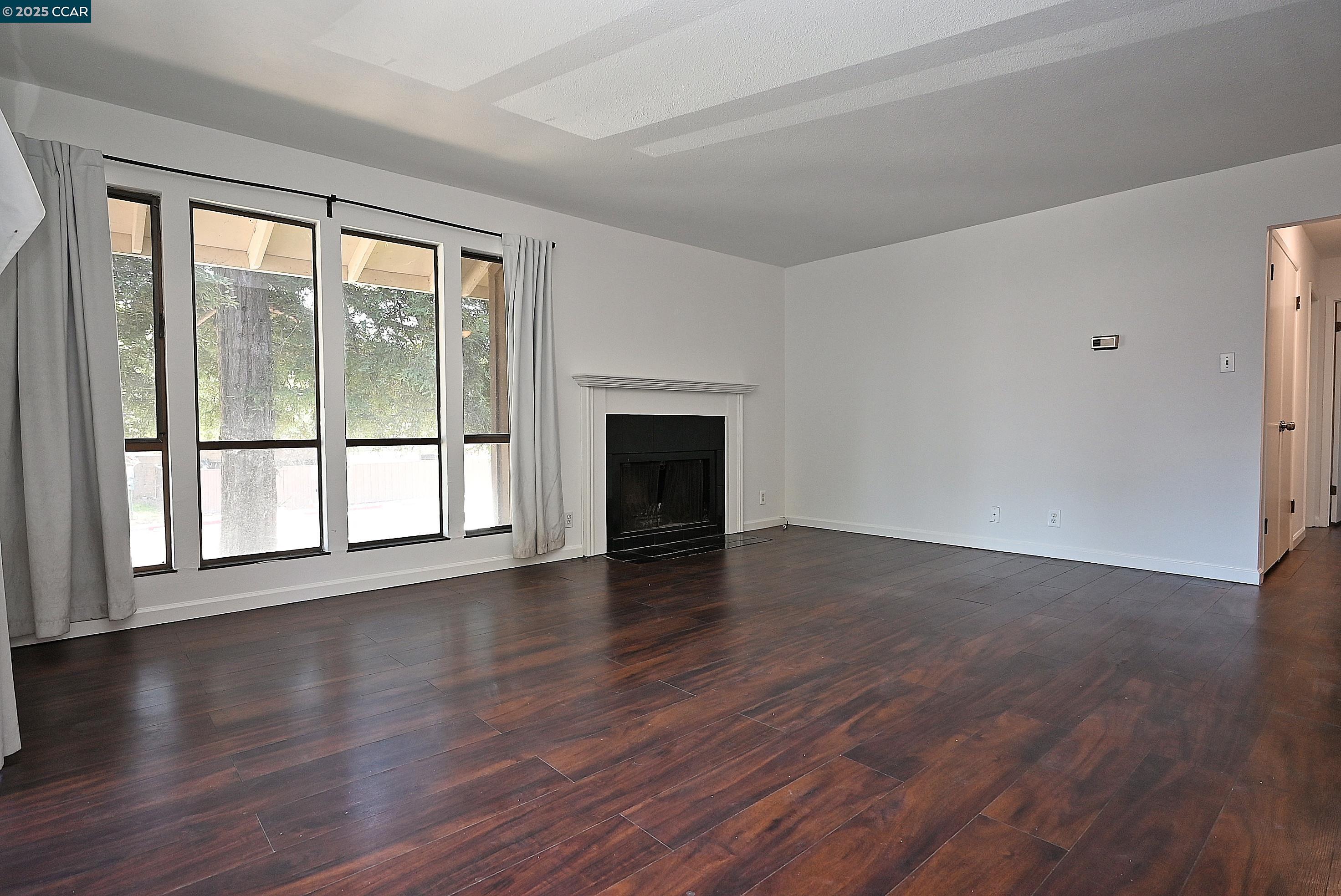 Photo #2: 41101272 Listing 