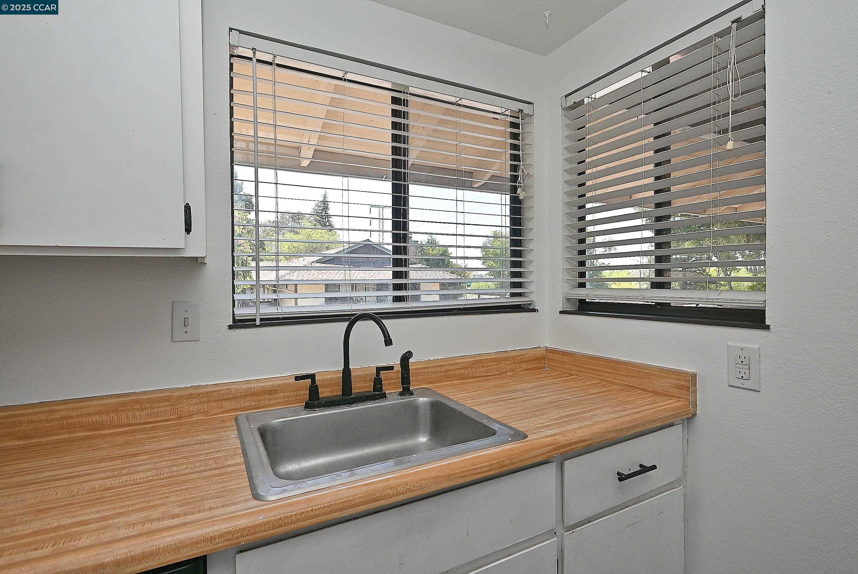 Photo #13: 41101272 Listing: Photo #13