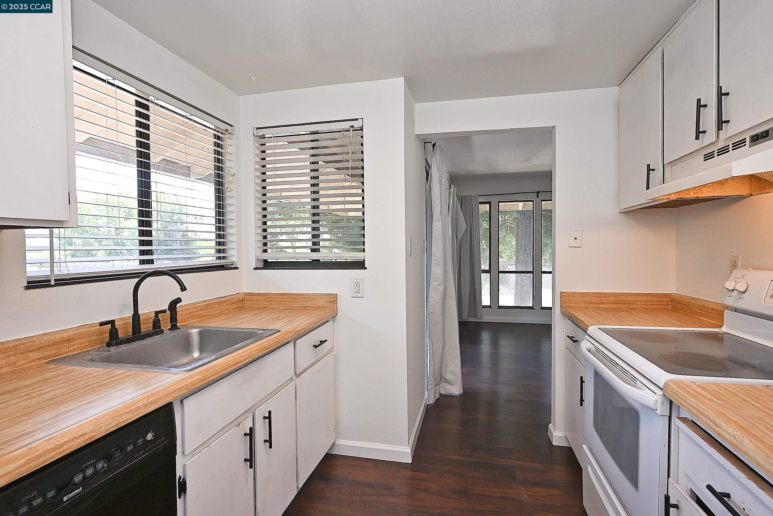 Photo #17: 41101272 Listing: Photo #17