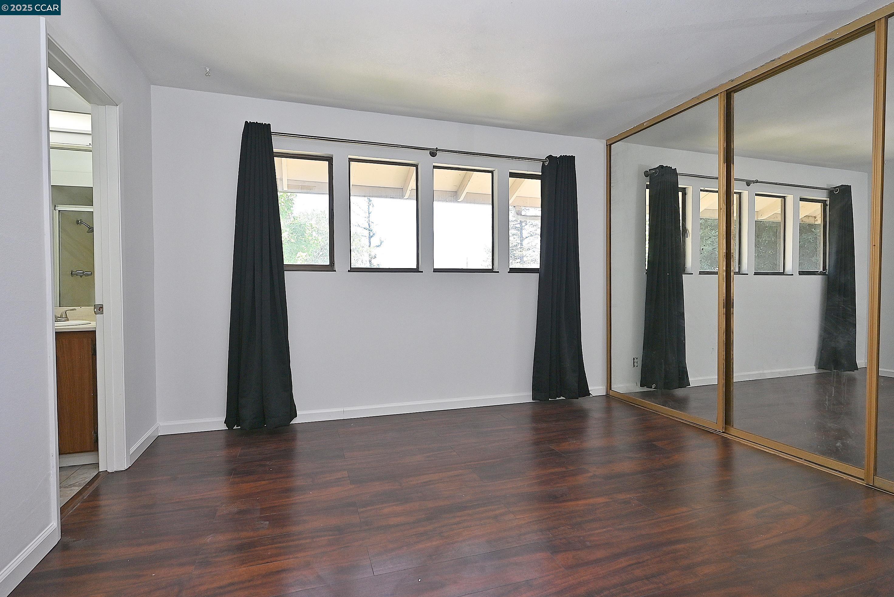 Photo #7: 41101272 Listing: Photo #7