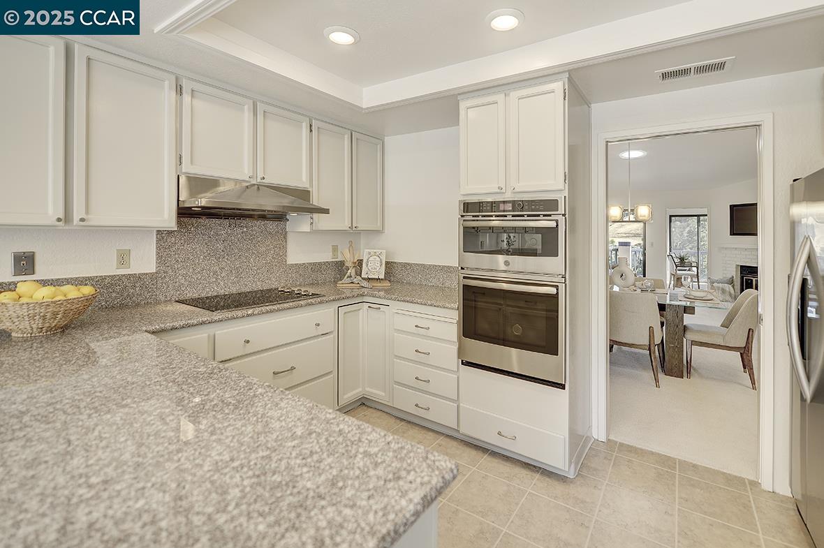 Detail Gallery Image 6 of 57 For 4243 Terra Granada Dr 3b,  Walnut Creek,  CA 94595 - 2 Beds | 2 Baths