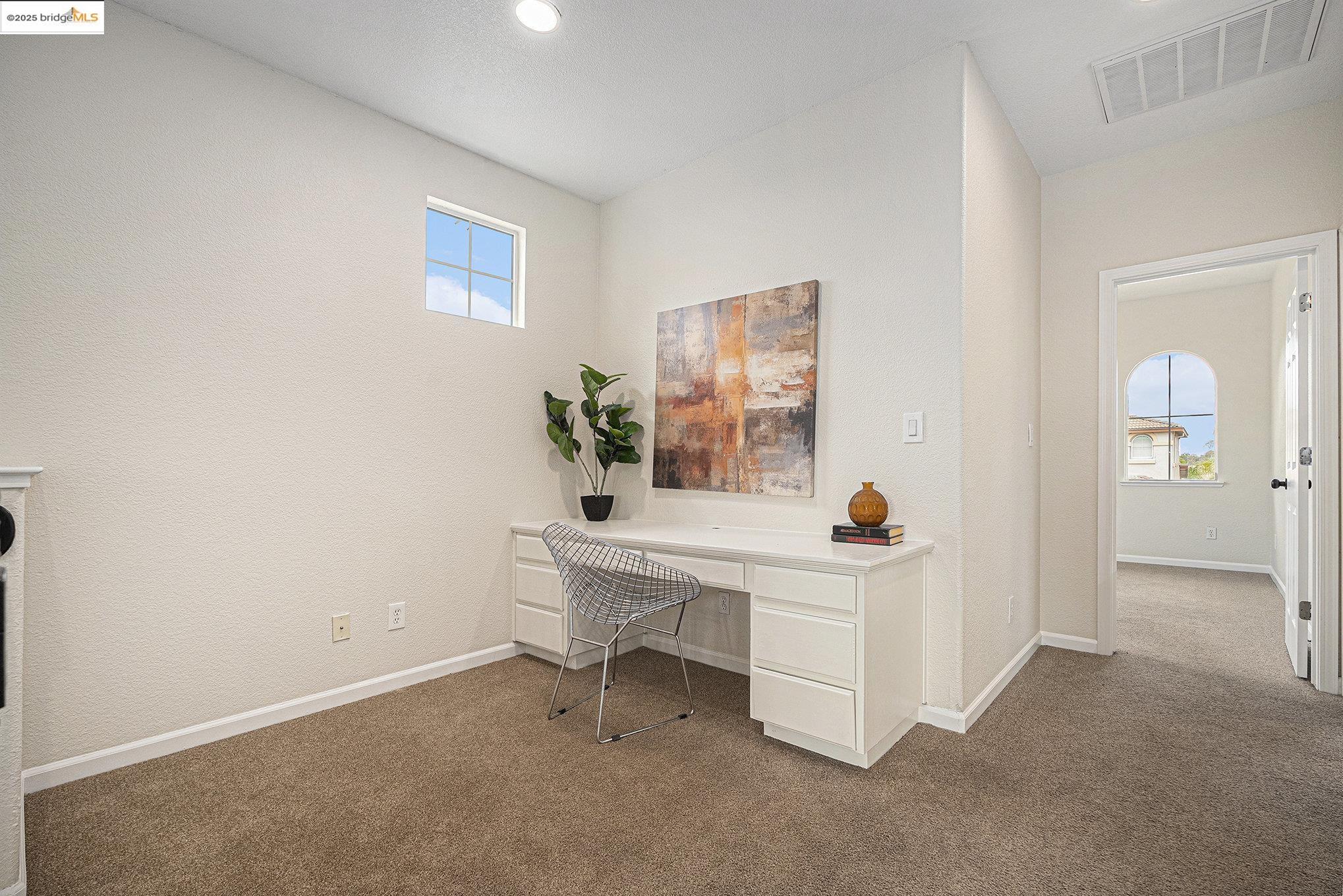 Detail Gallery Image 20 of 39 For 1109 Donatello Way, Oakley,  CA 94561 - 5 Beds | 3 Baths