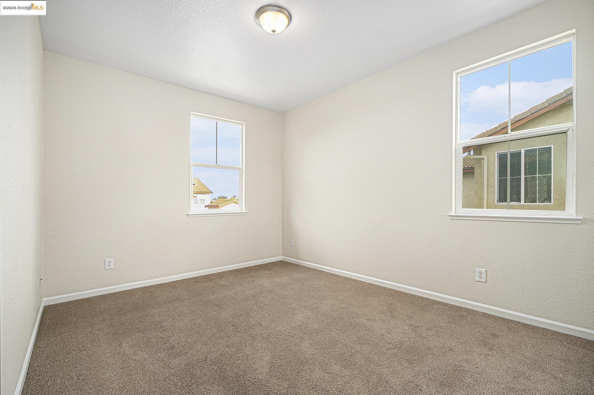 Detail Gallery Image 31 of 39 For 1109 Donatello Way, Oakley,  CA 94561 - 5 Beds | 3 Baths