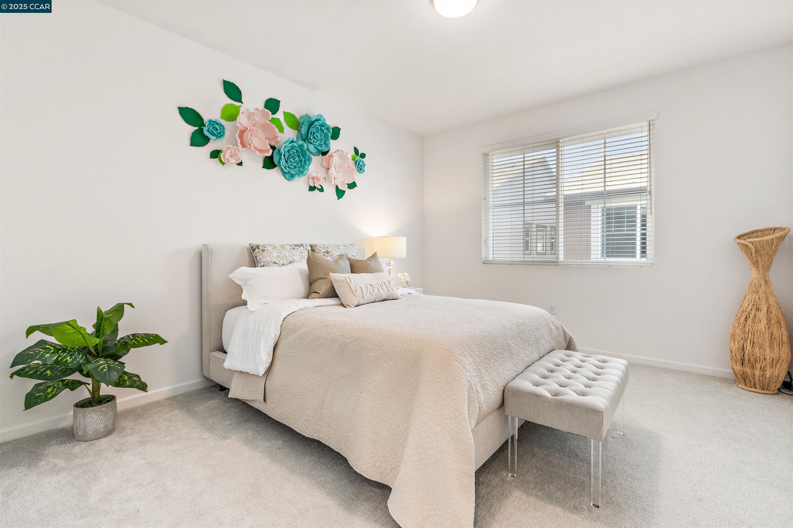 Detail Gallery Image 21 of 48 For 28 Springbrook Ln, Pittsburg,  CA 94565 - 3 Beds | 2/1 Baths