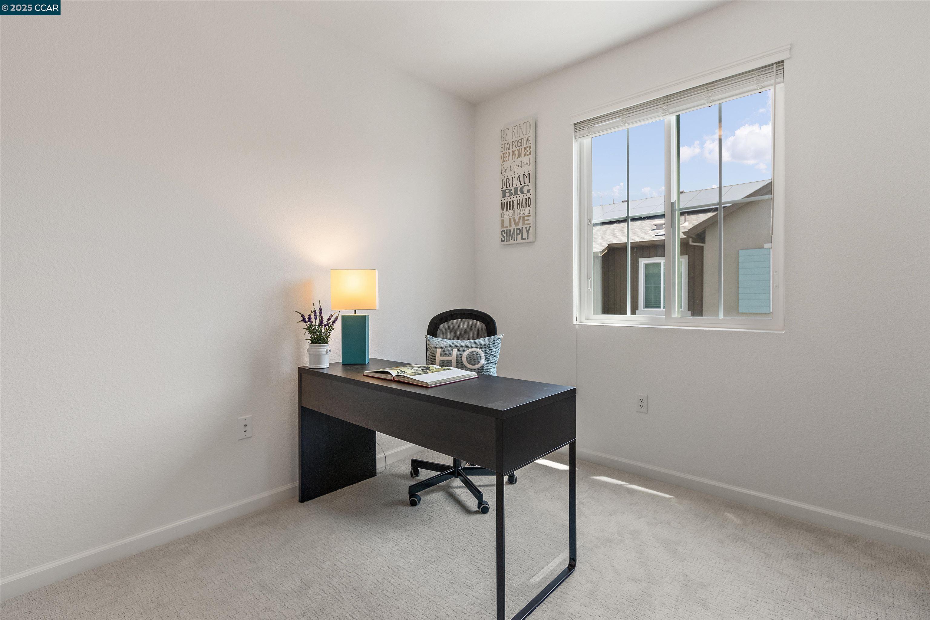 Detail Gallery Image 33 of 48 For 28 Springbrook Ln, Pittsburg,  CA 94565 - 3 Beds | 2/1 Baths